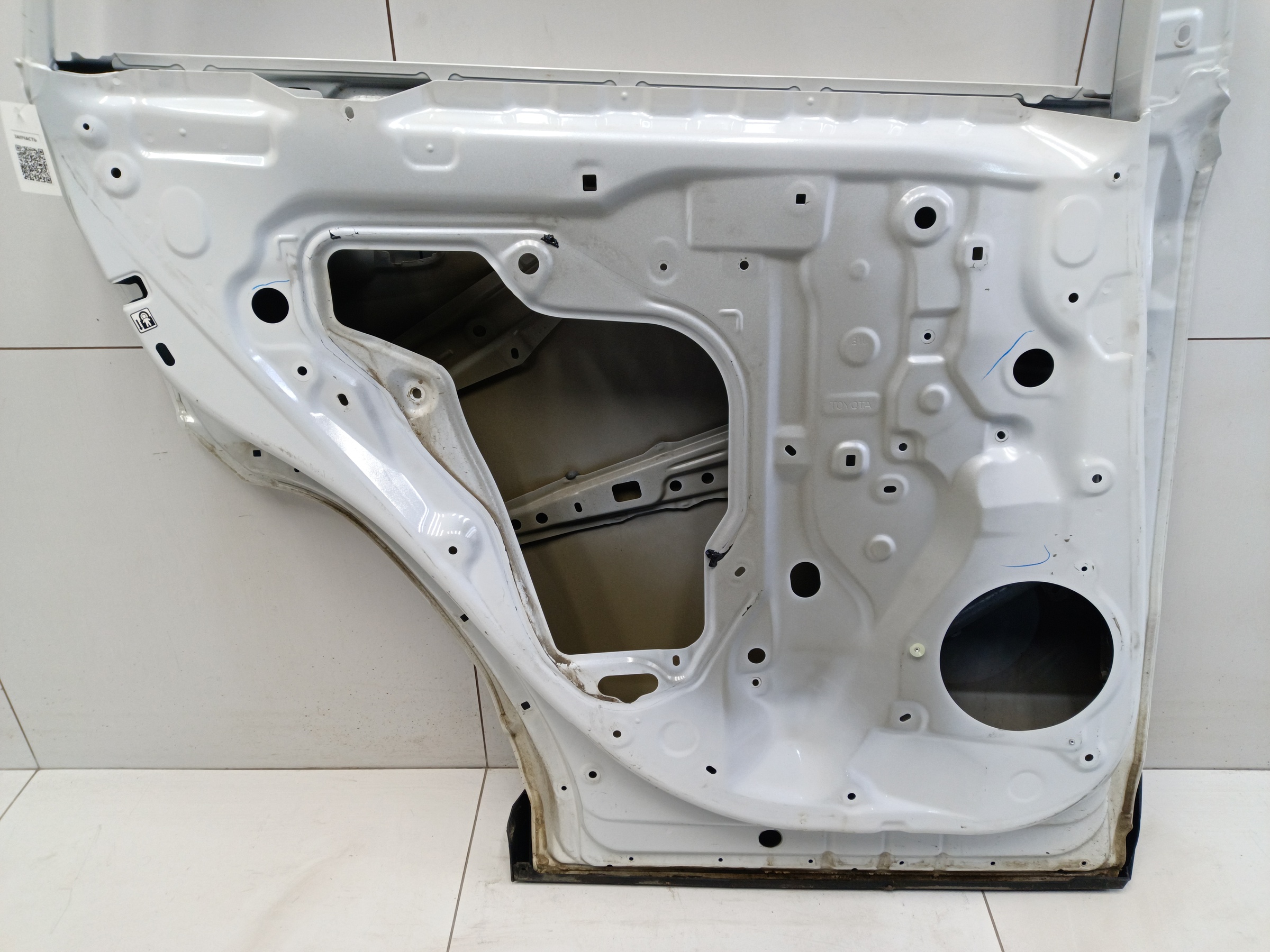 Дверь задняя левая Toyota RAV4 XA50