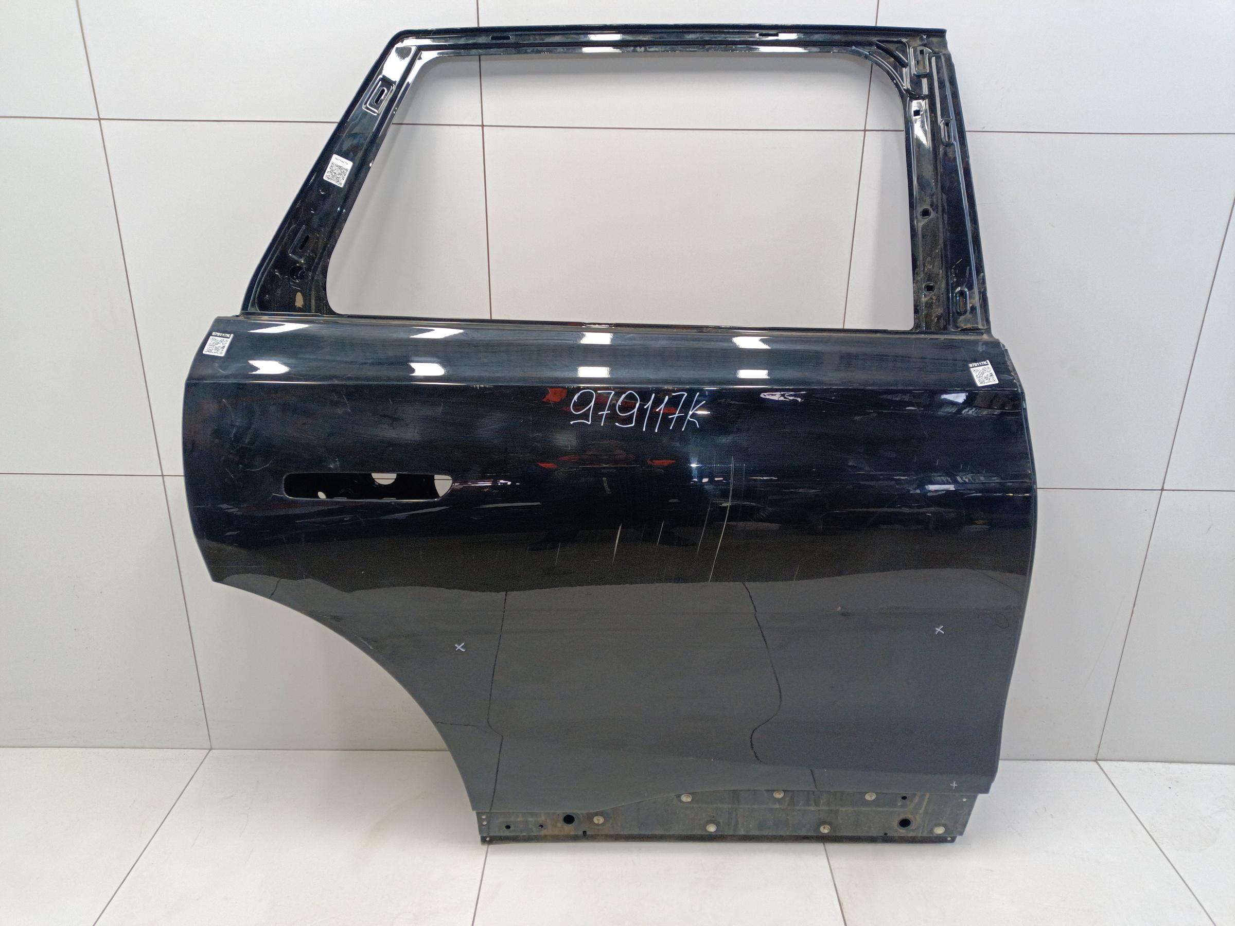 Дверь задняя правая Hongqi E-HS9