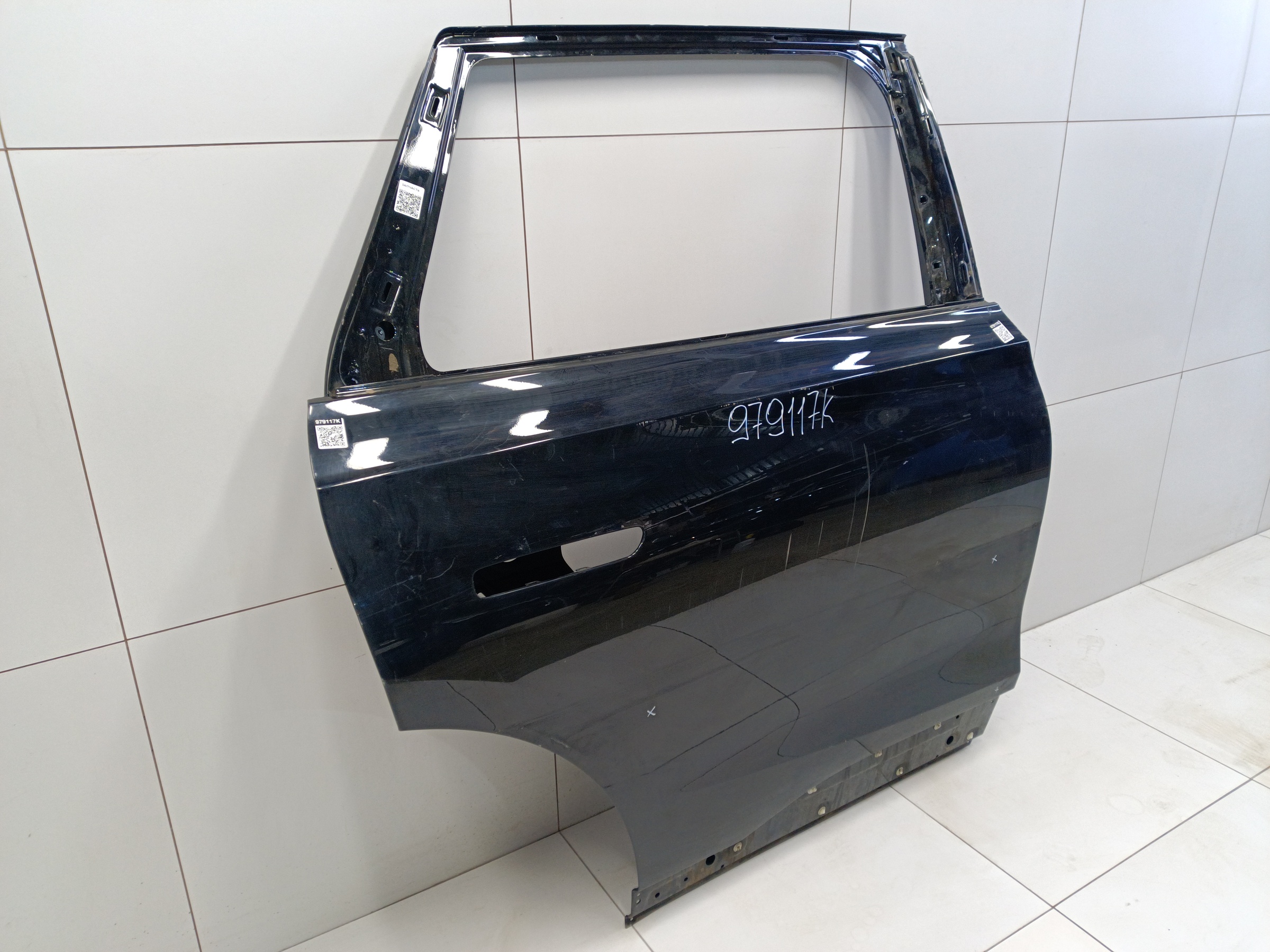 Дверь задняя правая Hongqi E-HS9