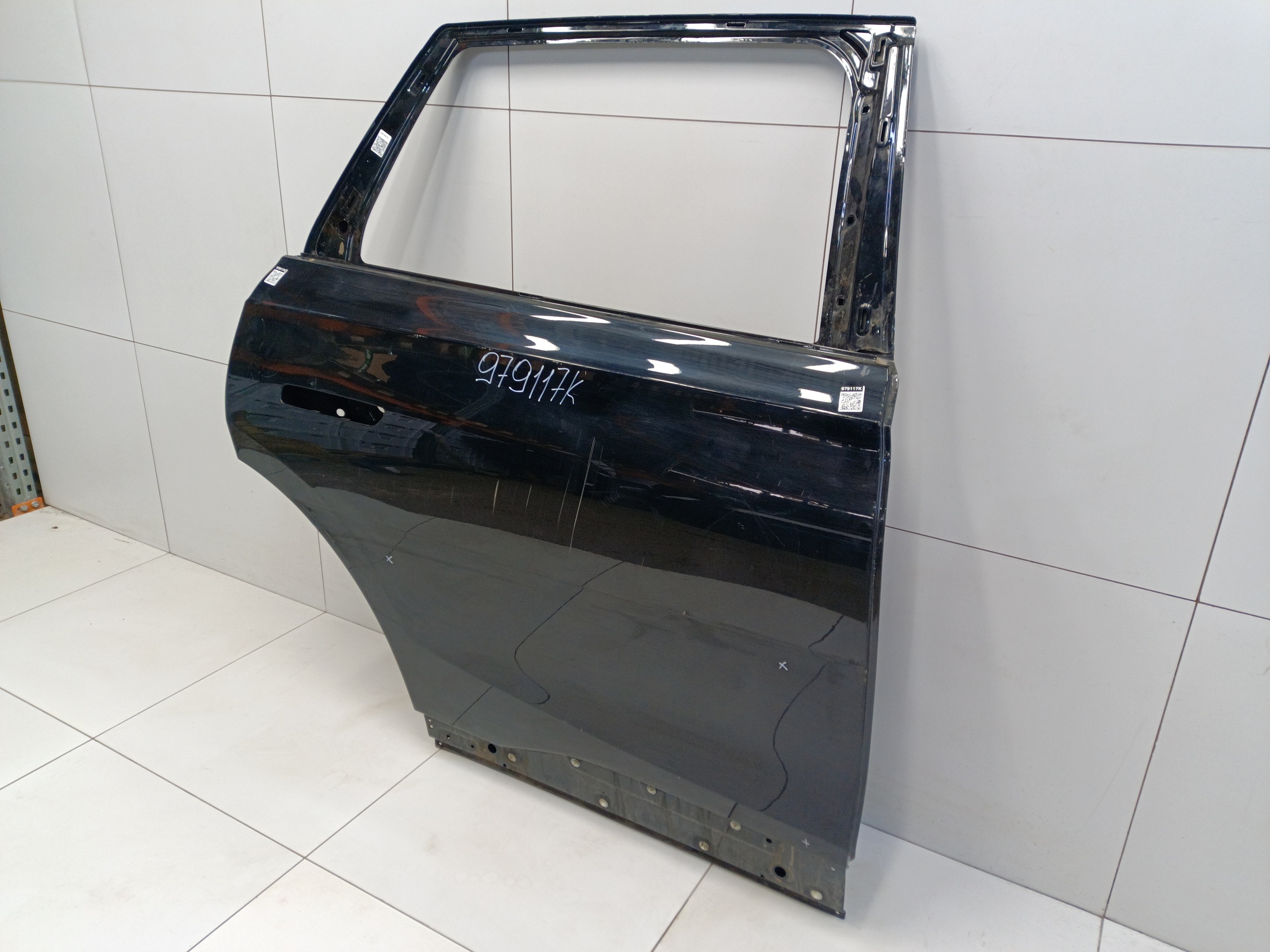 Дверь задняя правая Hongqi E-HS9