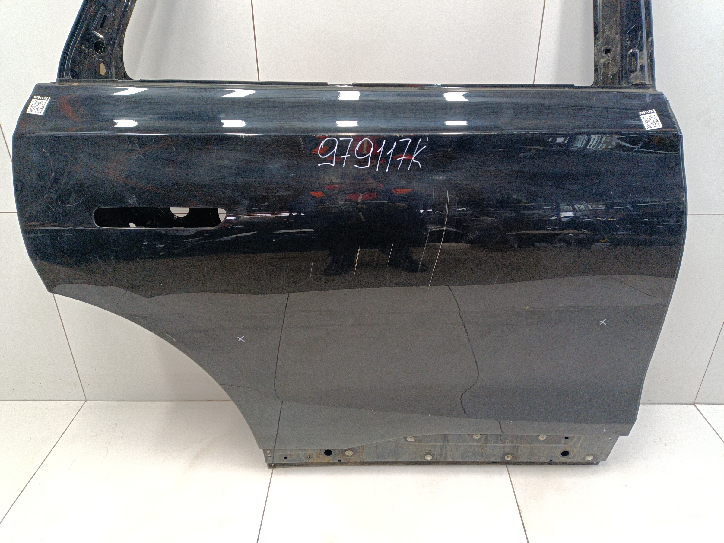 Дверь задняя правая Hongqi E-HS9