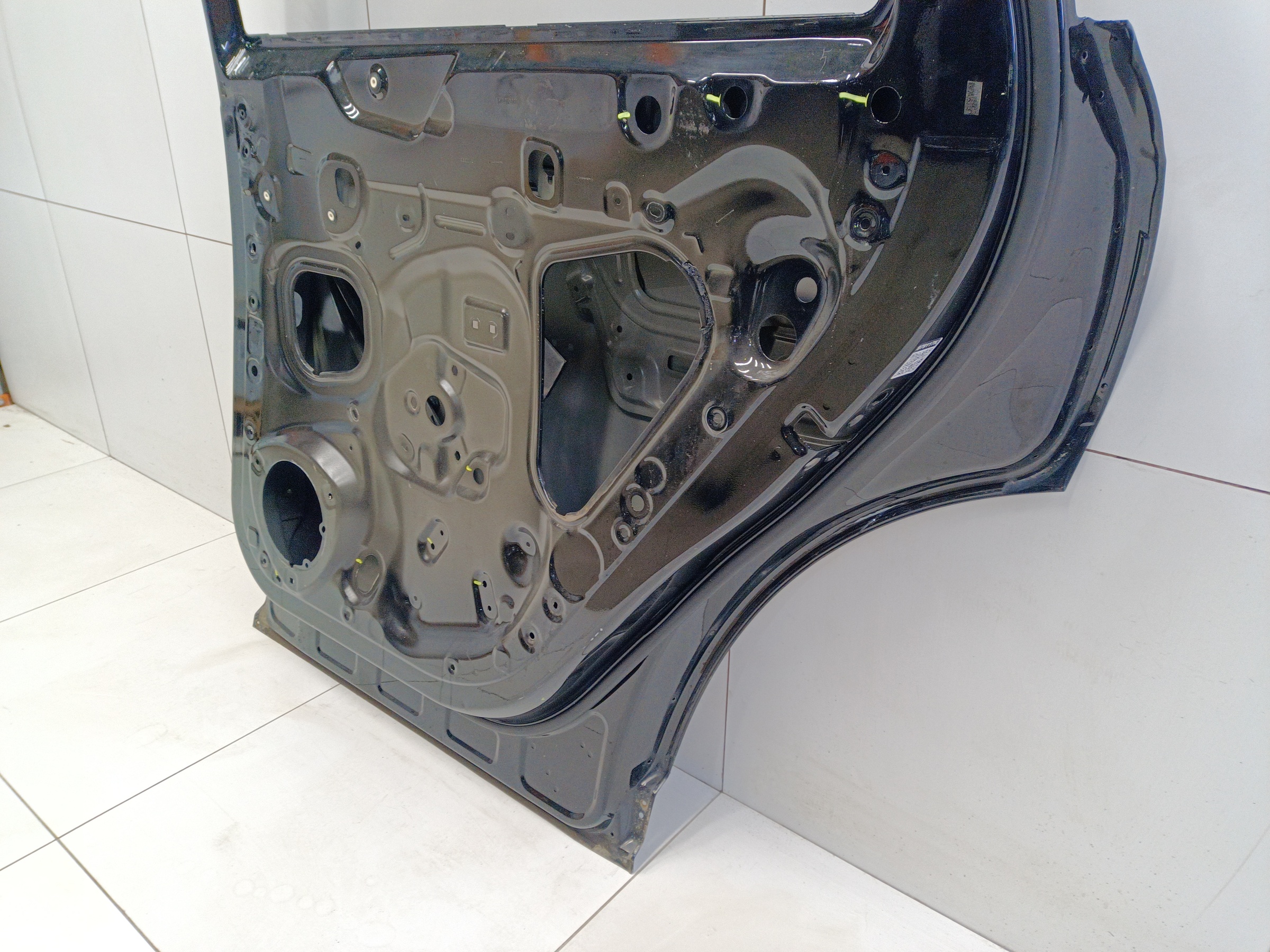 Дверь задняя правая Hongqi E-HS9