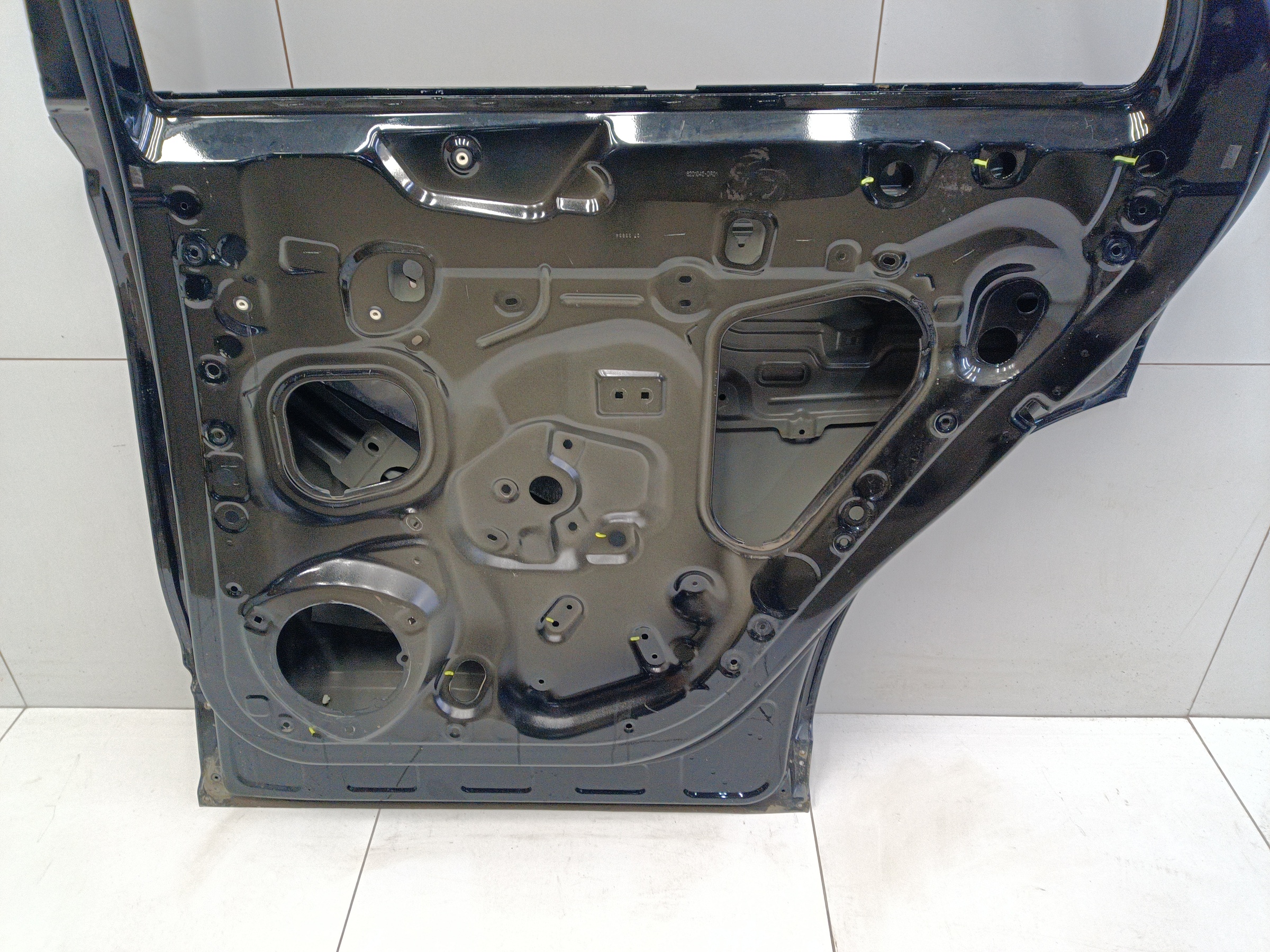 Дверь задняя правая Hongqi E-HS9