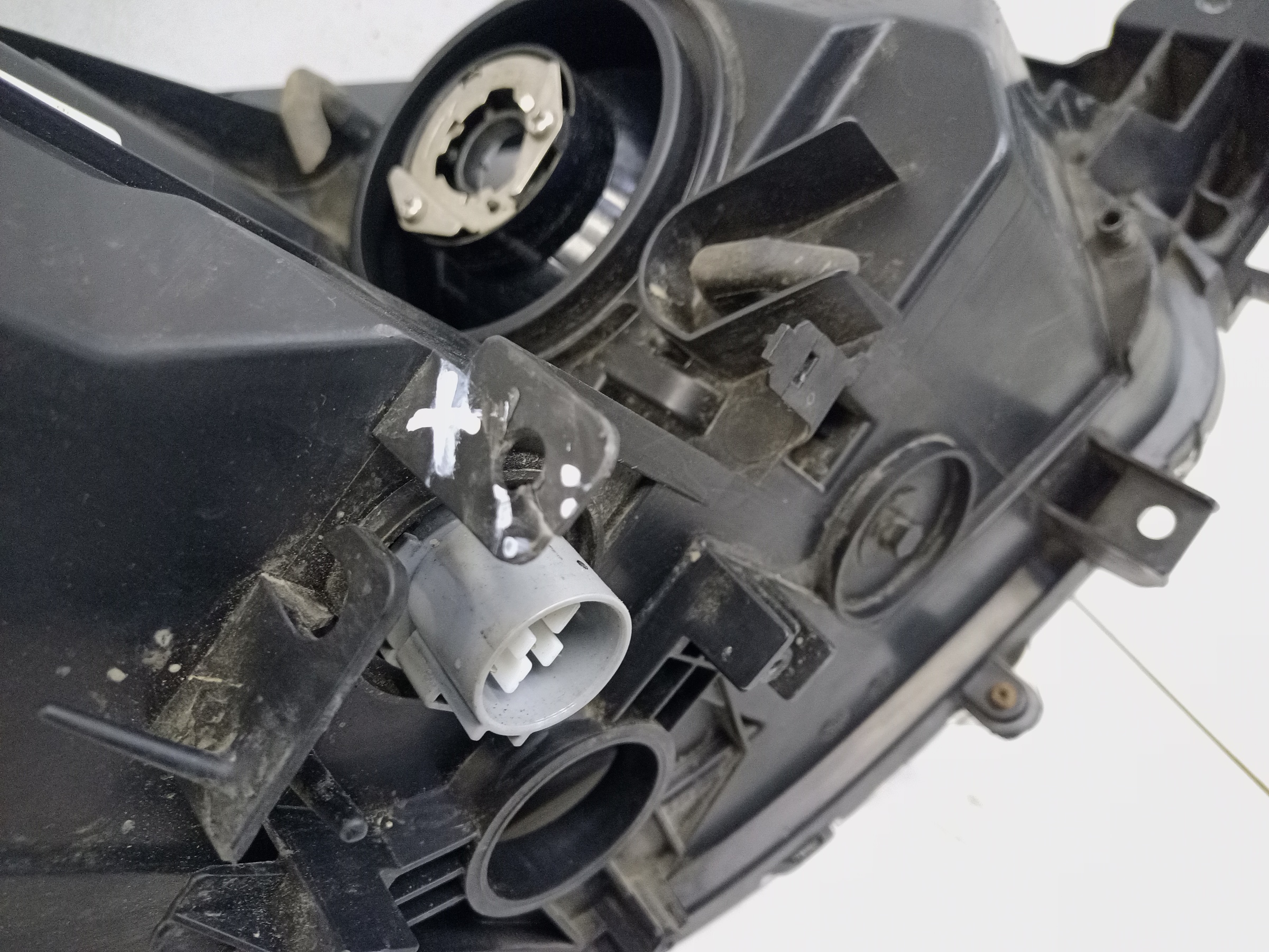 Фара передняя левая Mazda CX-5 ксенон