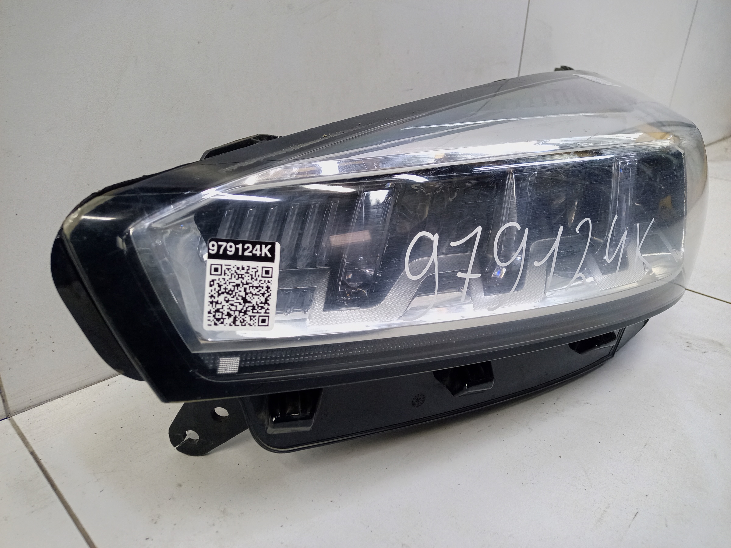 Фара передняя левая Chery Tiggo 7 Pro LED