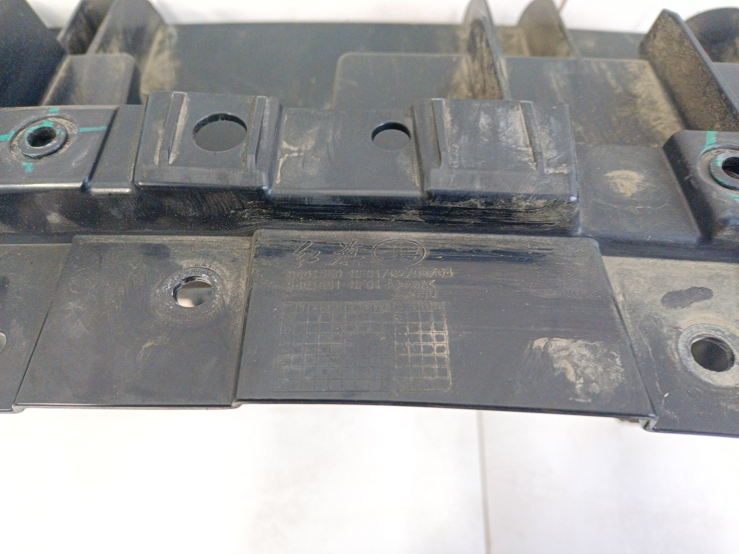 Решётка радиатора Hongqi H5 2