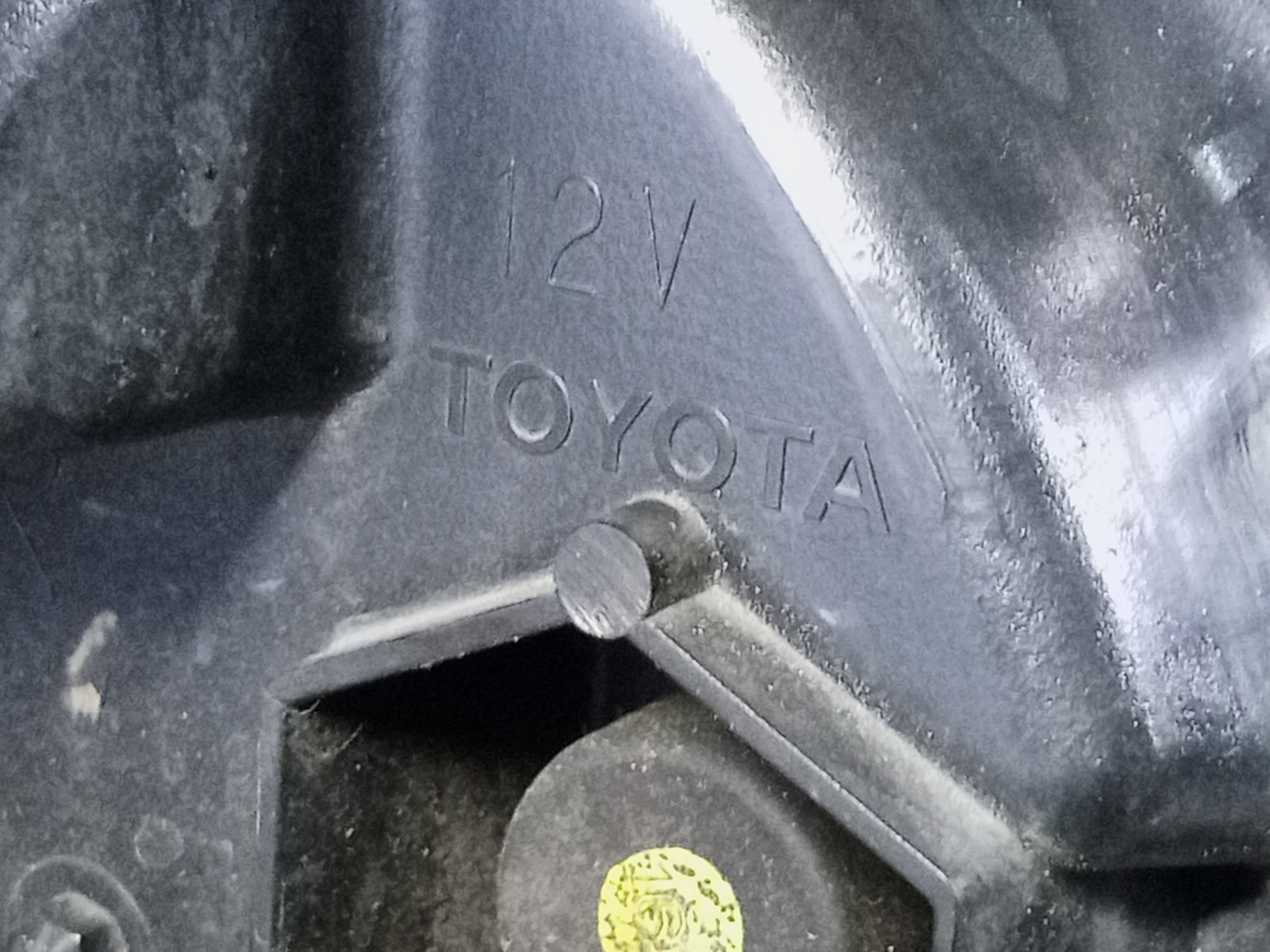 Фонарь задний правый наружный Toyota Camry V70 LED