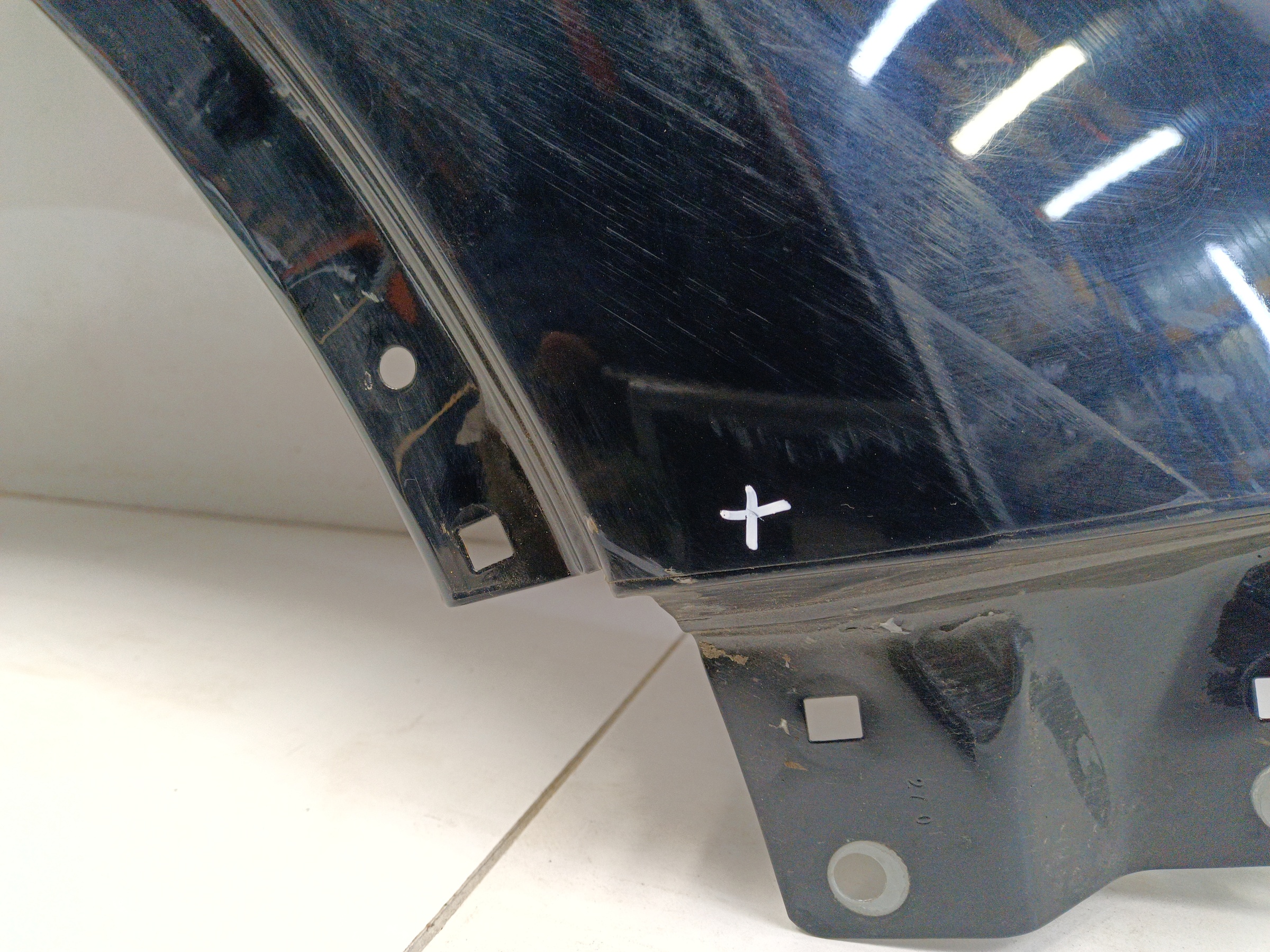 Крыло переднее правое Hongqi E-HS9