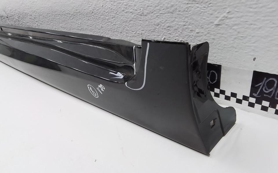 Накладка порога левого Toyota Camry V70