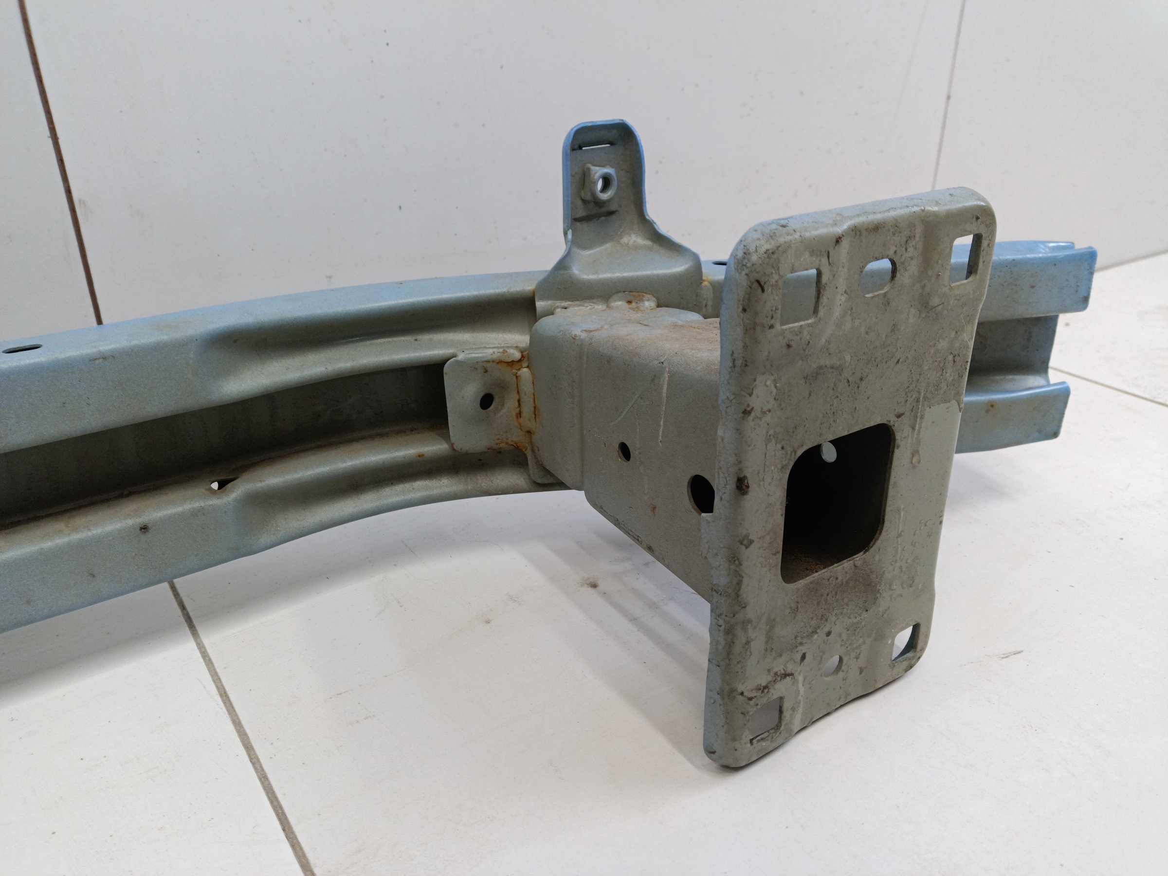 Усилитель переднего бампера Haval Jolion