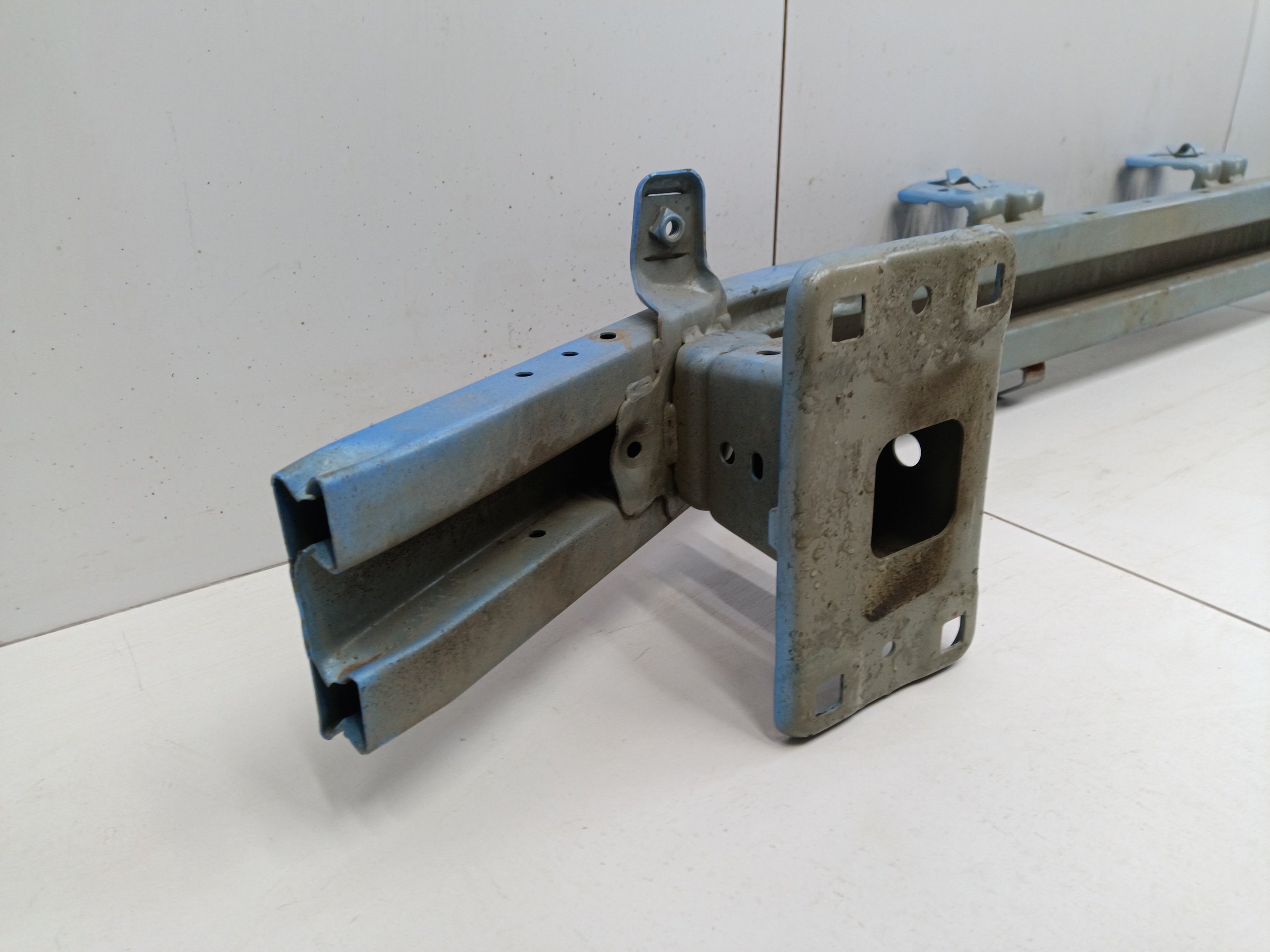 Усилитель переднего бампера Haval Jolion