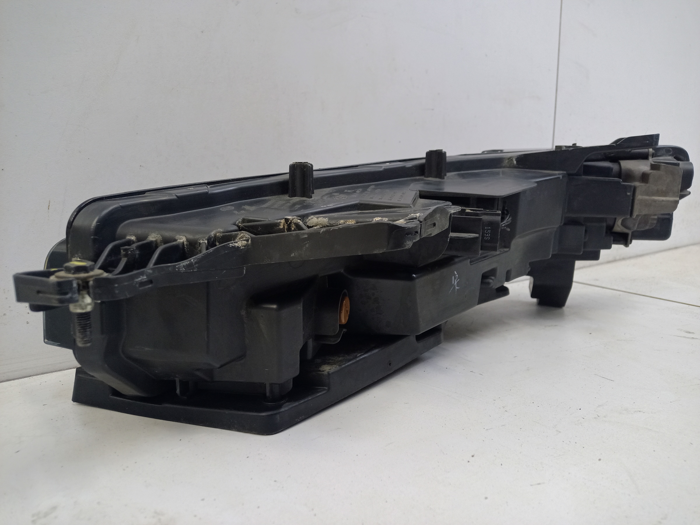 Фара ДХО передняя правая с повторителем Hongqi E-HS9