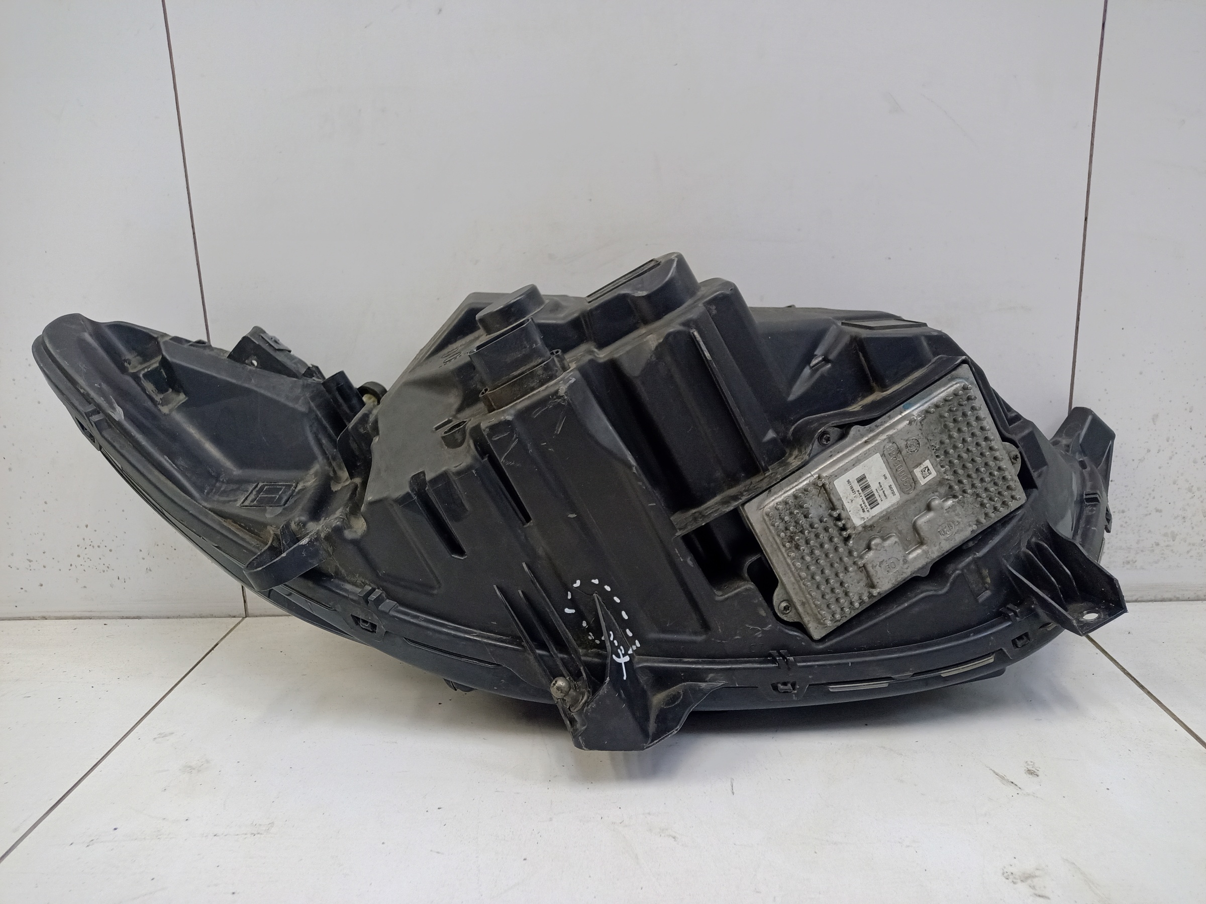 Фара передняя левая Ford Mondeo 5 LED