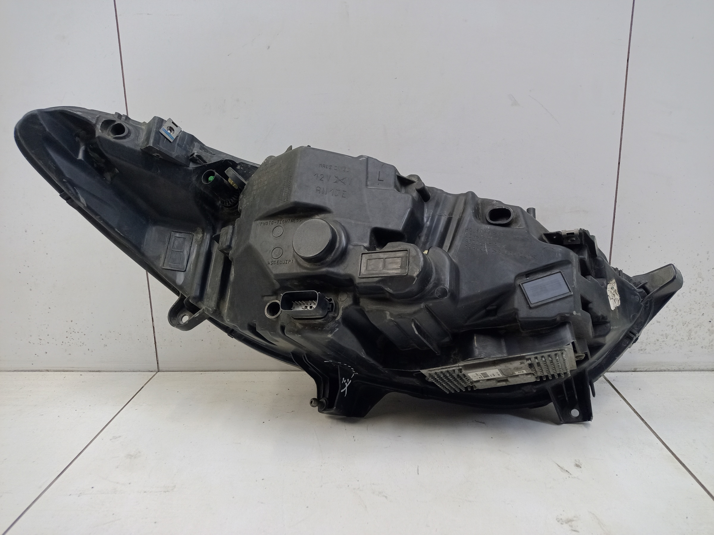 Фара передняя левая Ford Mondeo 5 LED