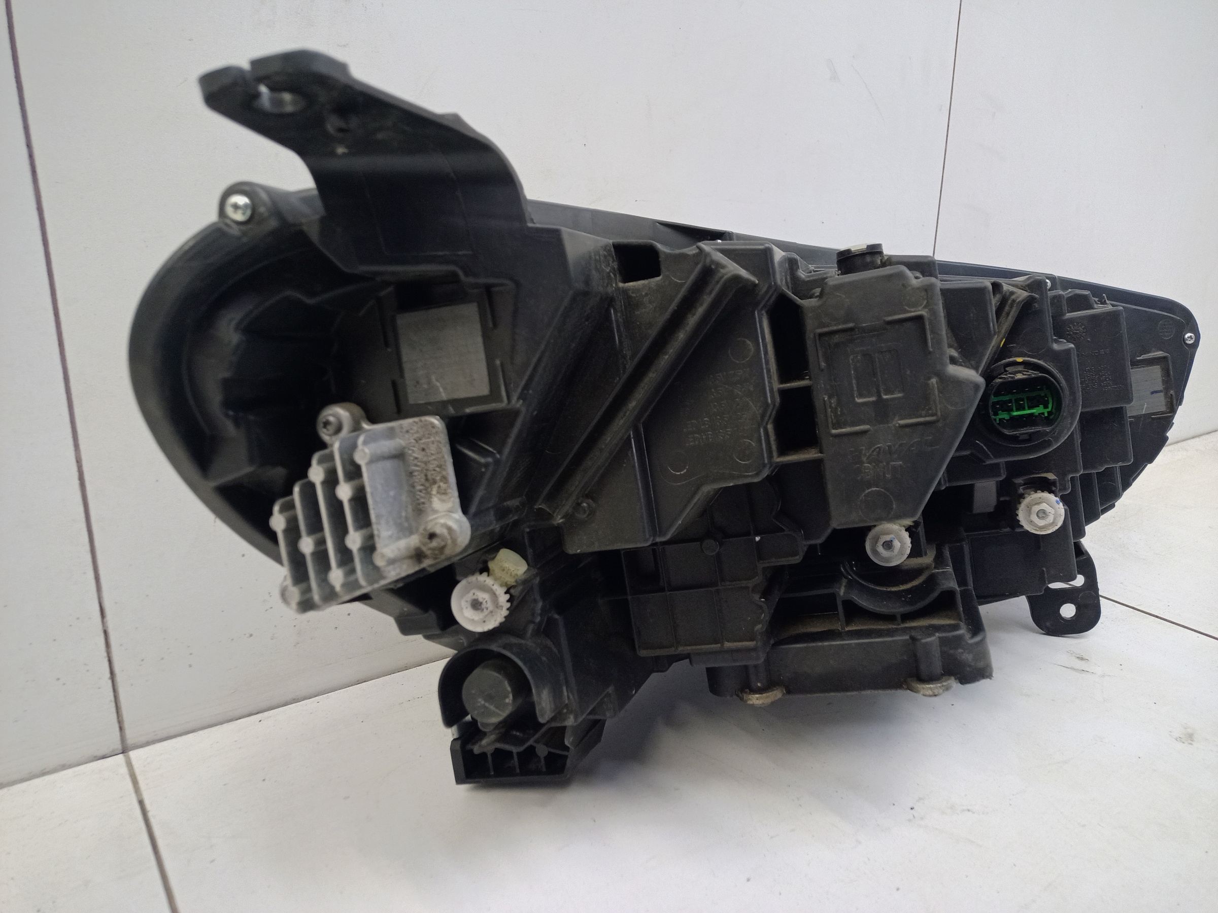 Фара передняя левая Haval Jolion LED