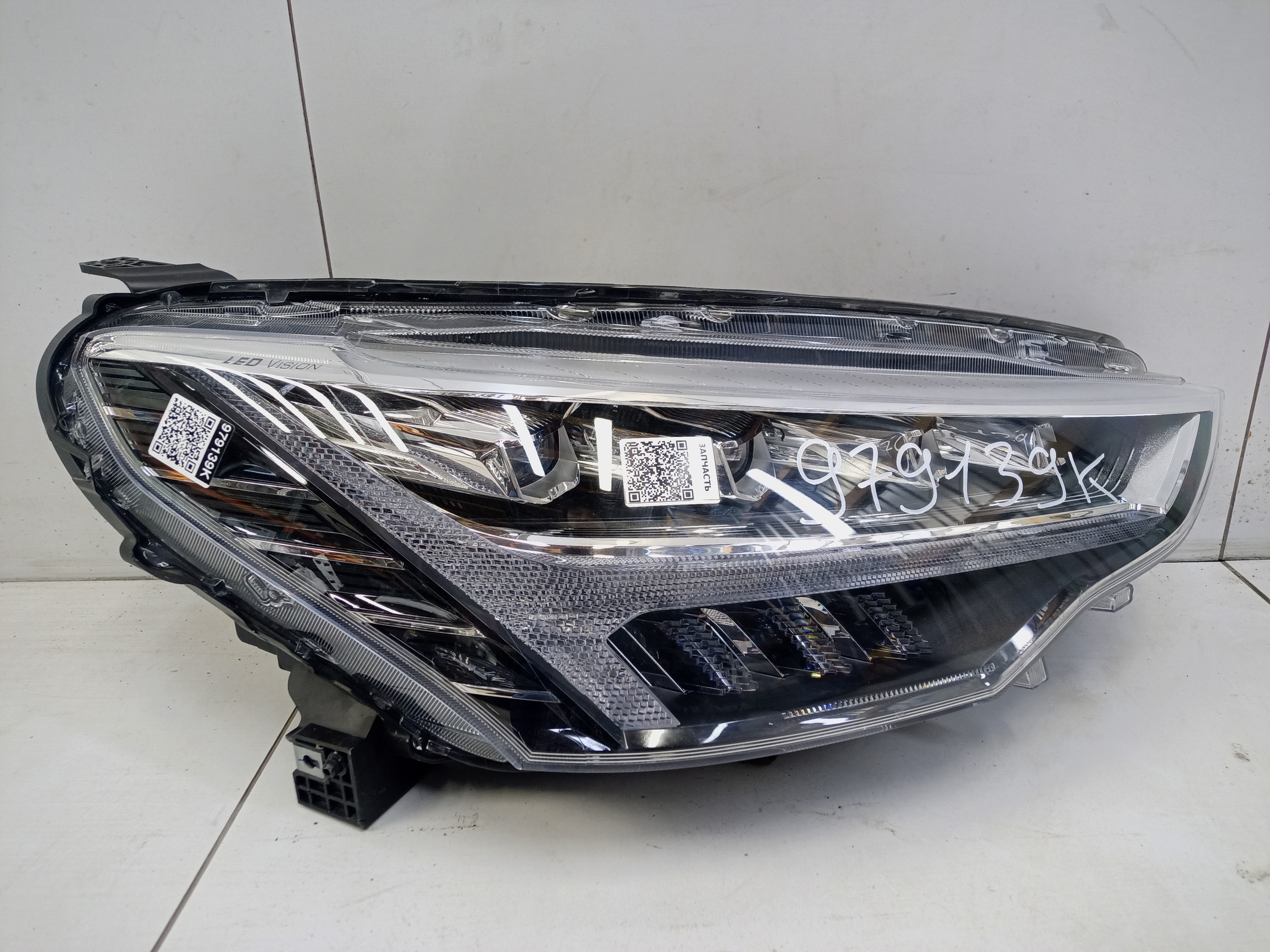 Фара передняя правая Haval Jolion LED