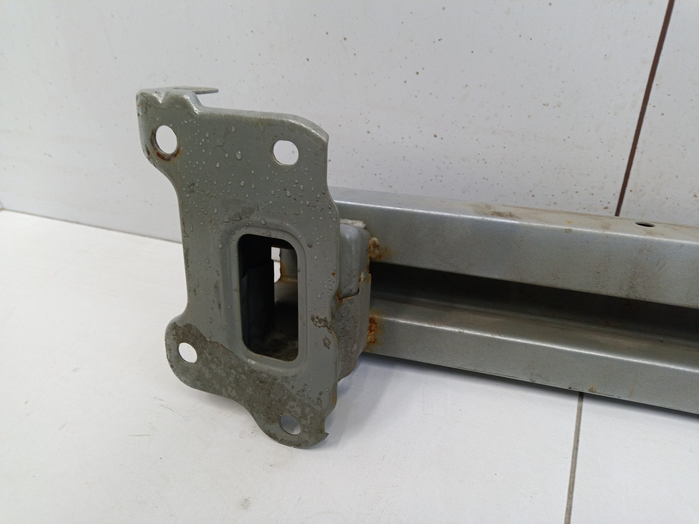 Усилитель переднего бампера Chery Tiggo 7 Pro