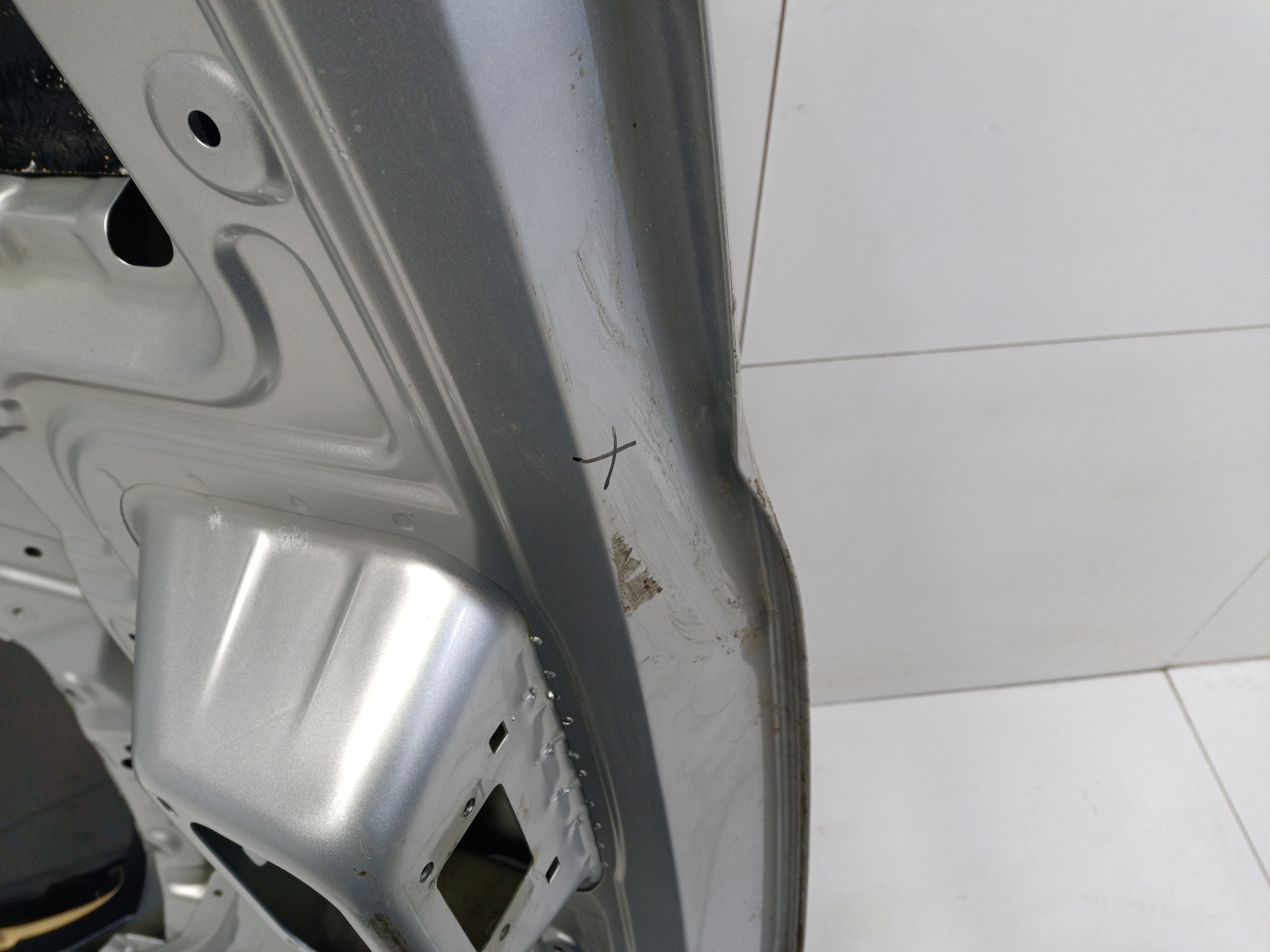 Крышка багажника Haval M6 2