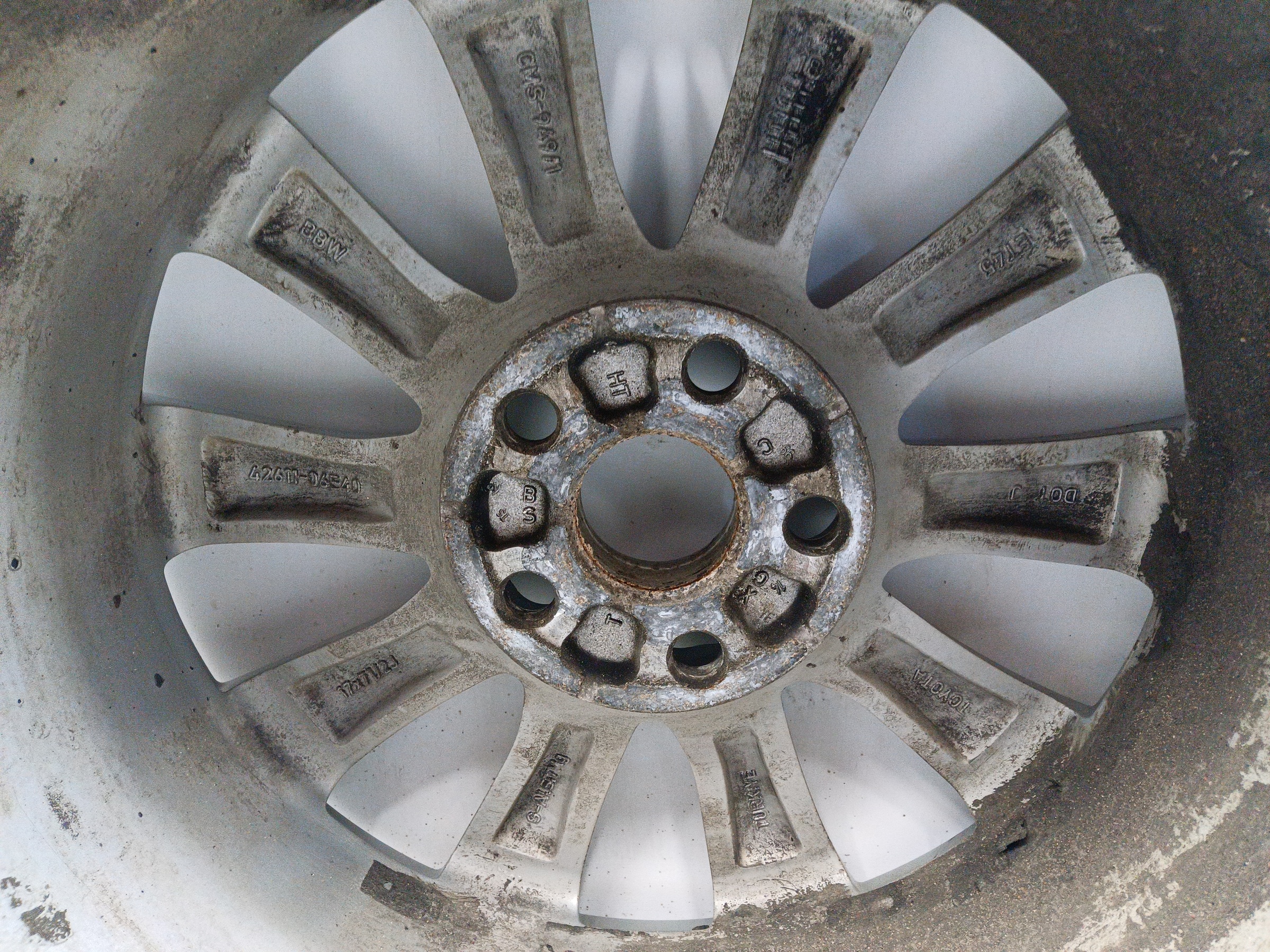 Диск колеса литой Toyota Camry V70 R17