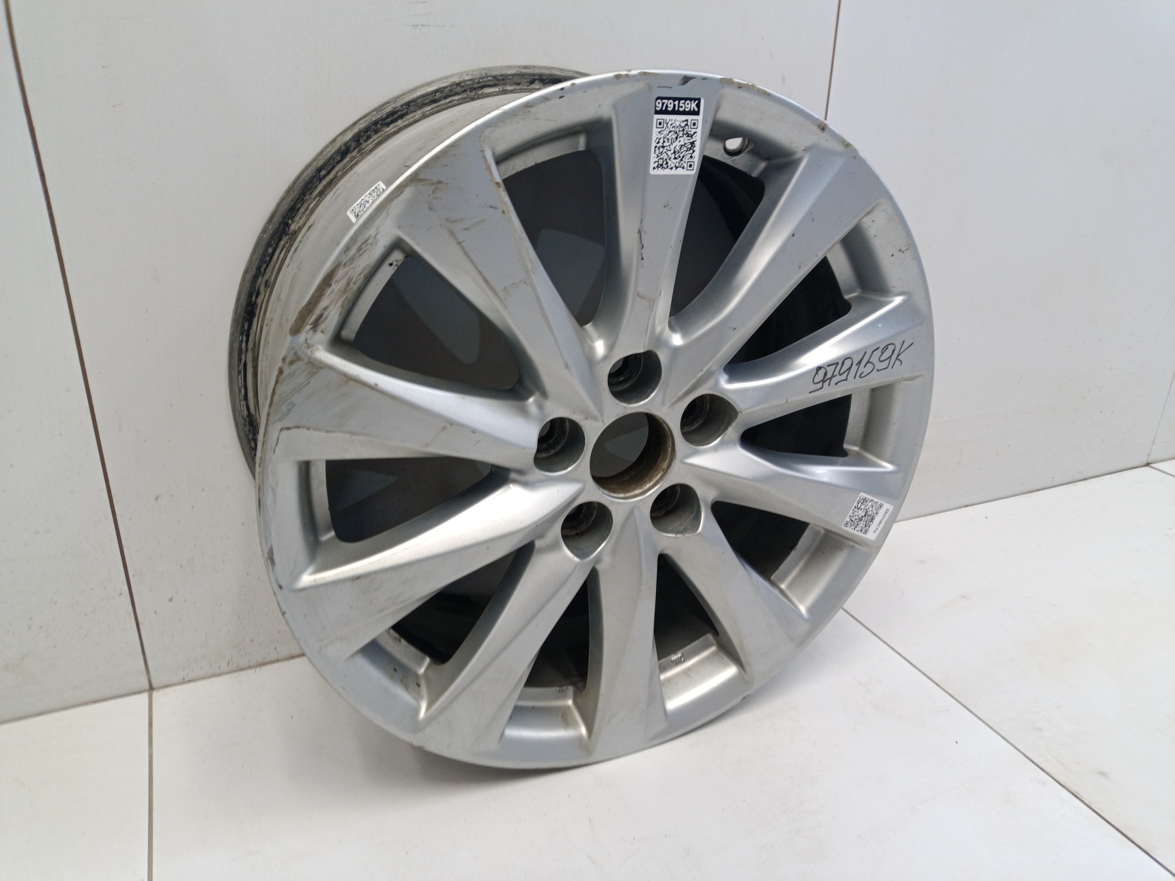 Диск колеса литой Toyota Camry V70 R17