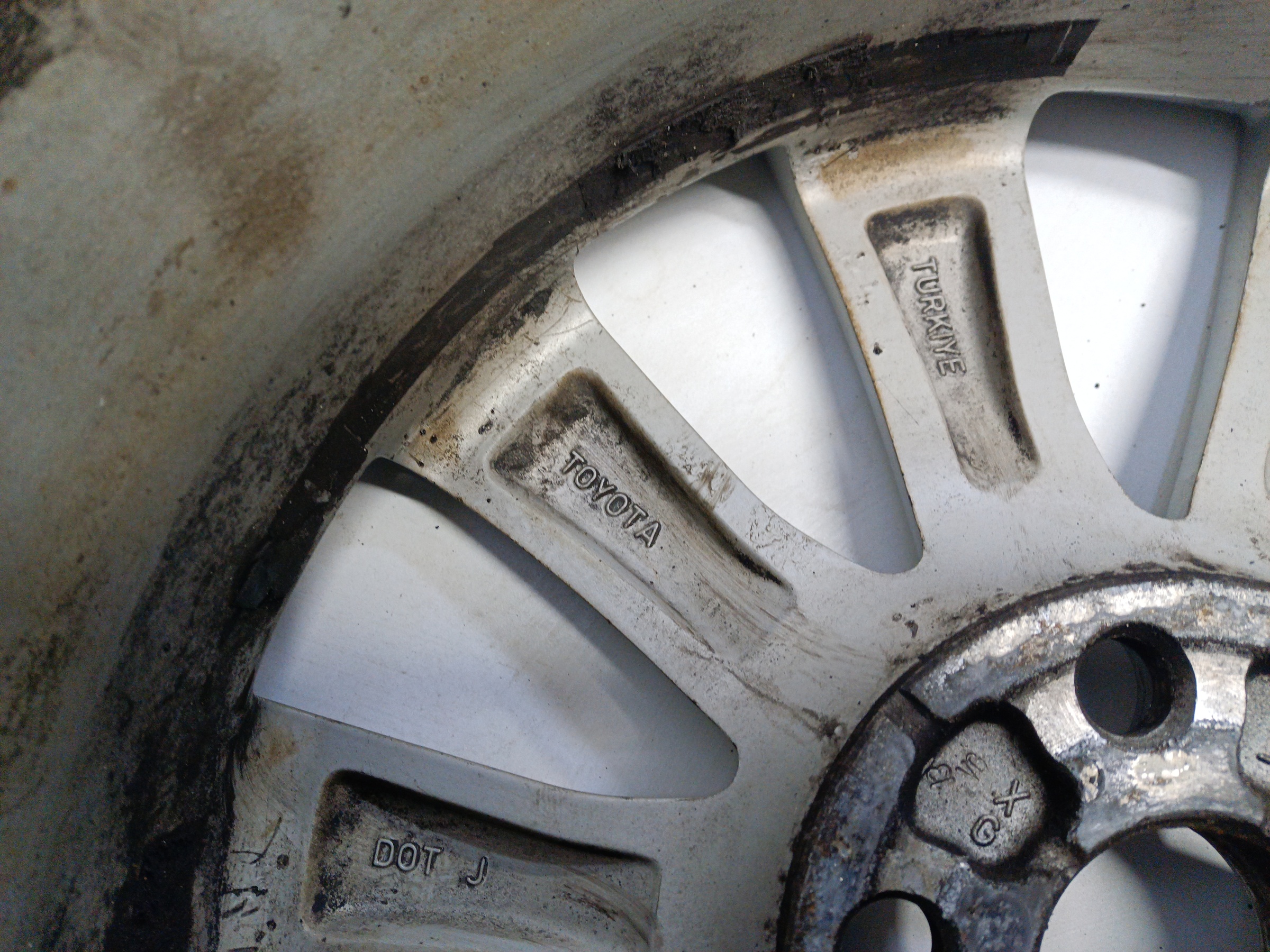 Диск колеса литой Toyota Camry V70 R17