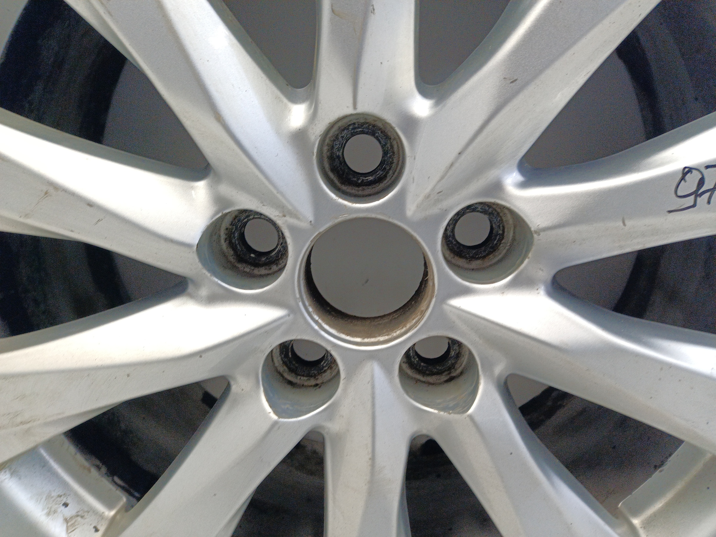 Диск колеса литой Toyota Camry V70 R17