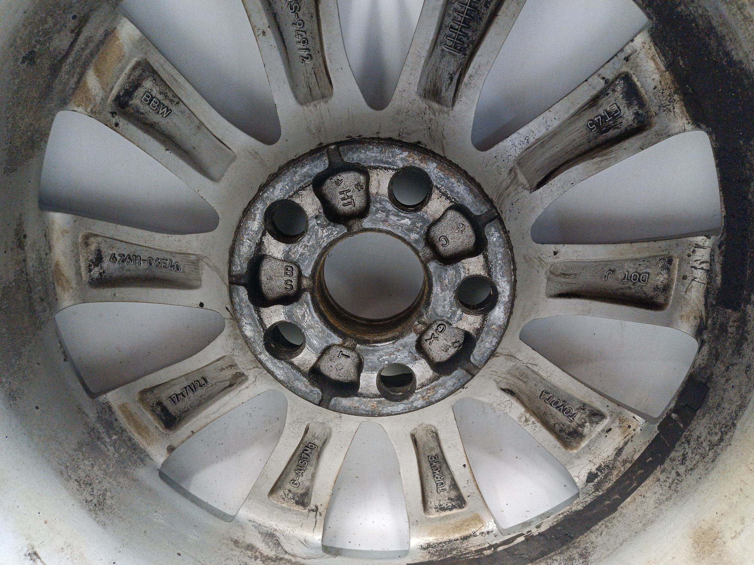 Диск колеса литой Toyota Camry V70 R17