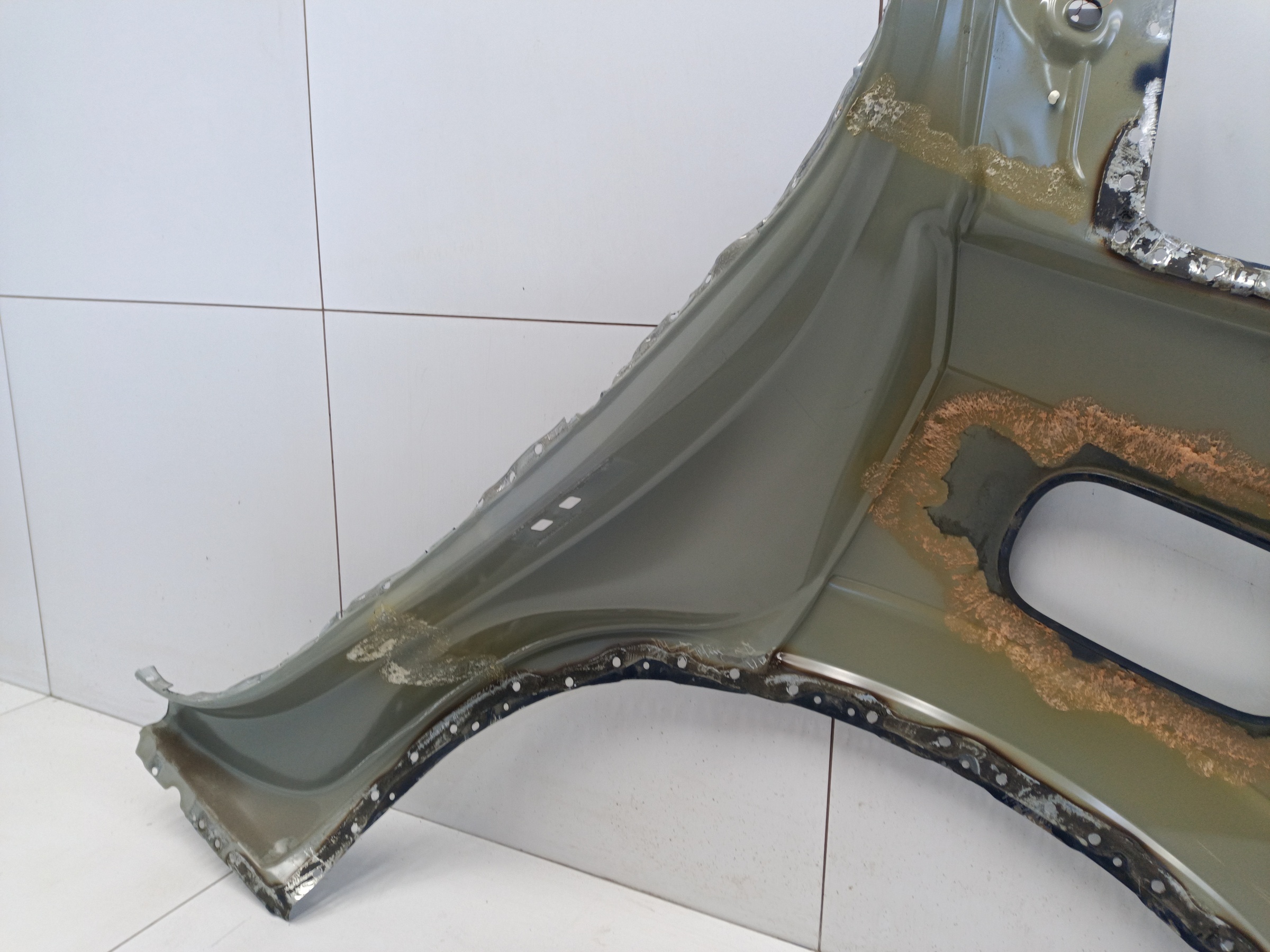 Крыло заднее правое Volvo XC90 2