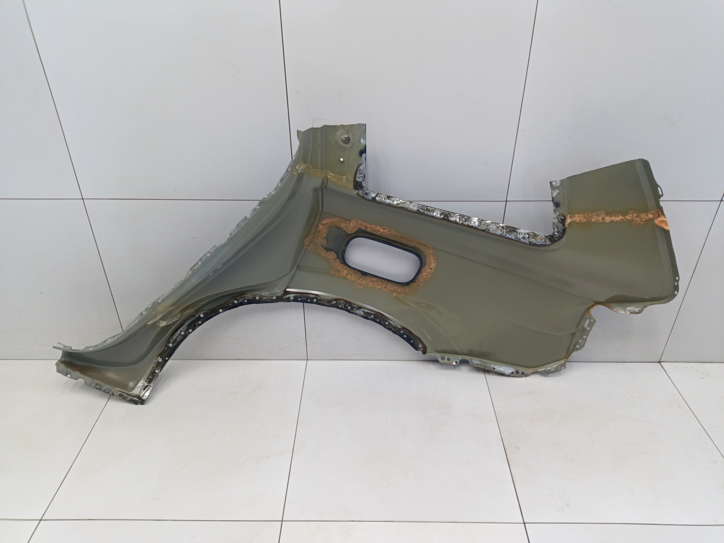 Крыло заднее правое Volvo XC90 2