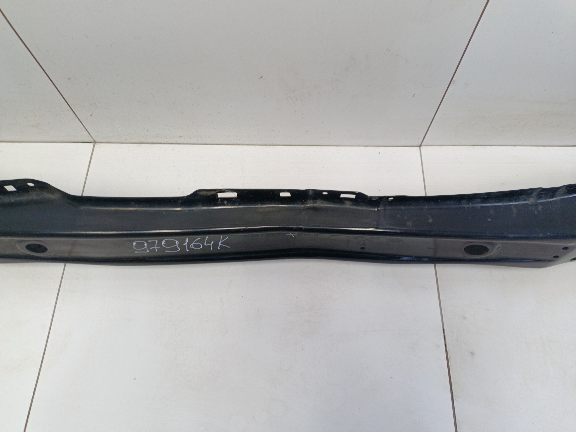 Усилитель переднего бампера Renault Arkana