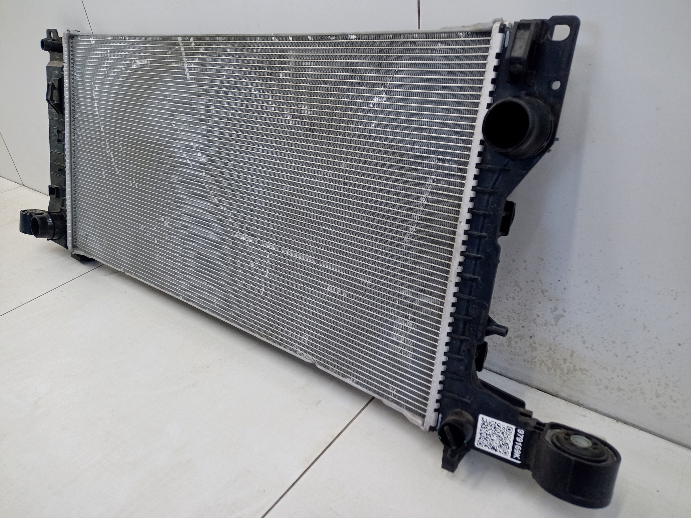 Радиатор охлаждения двигателя Geely Tugella