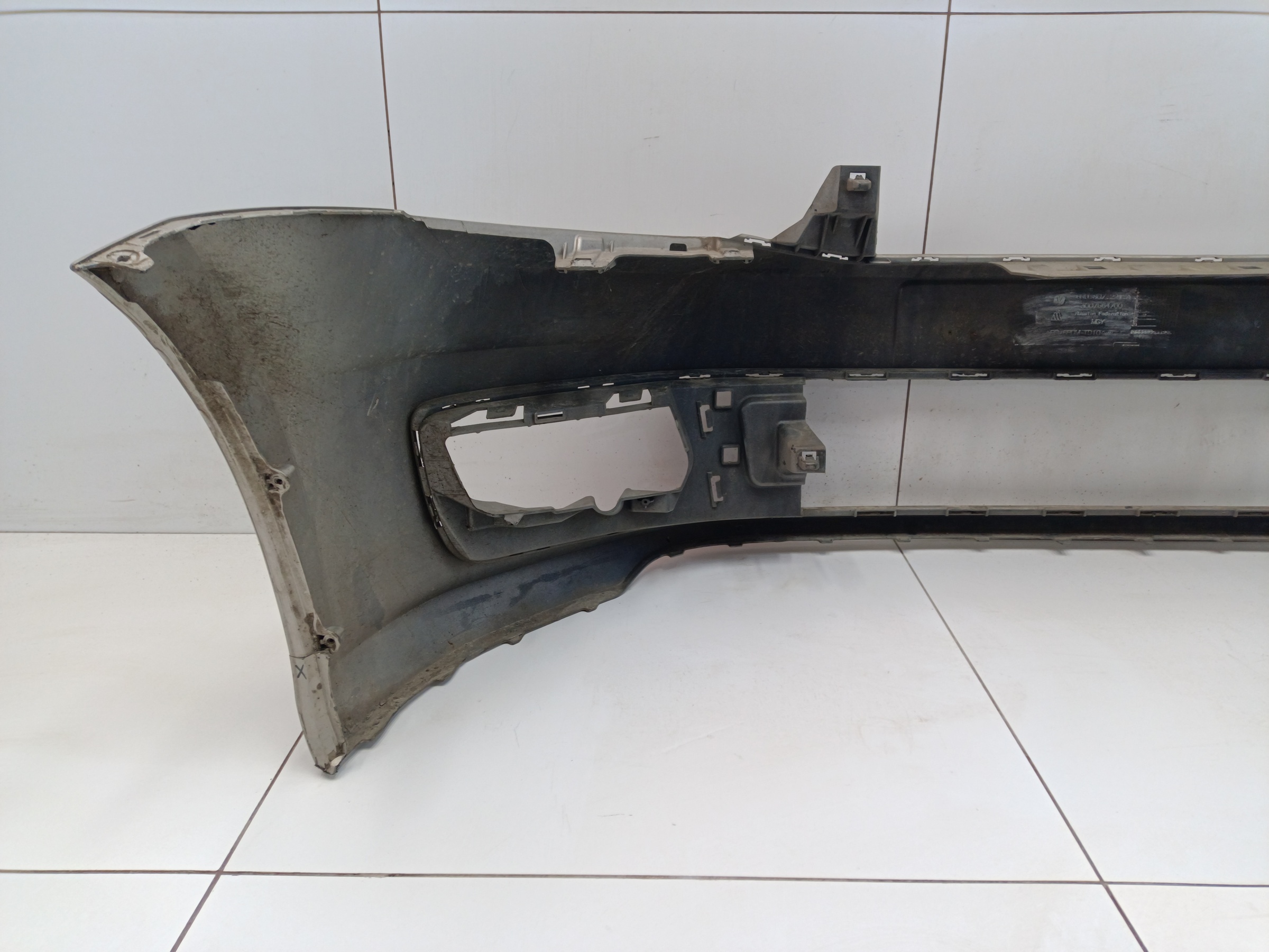 Бампер передний Volkswagen Polo 5 Sedan Restail