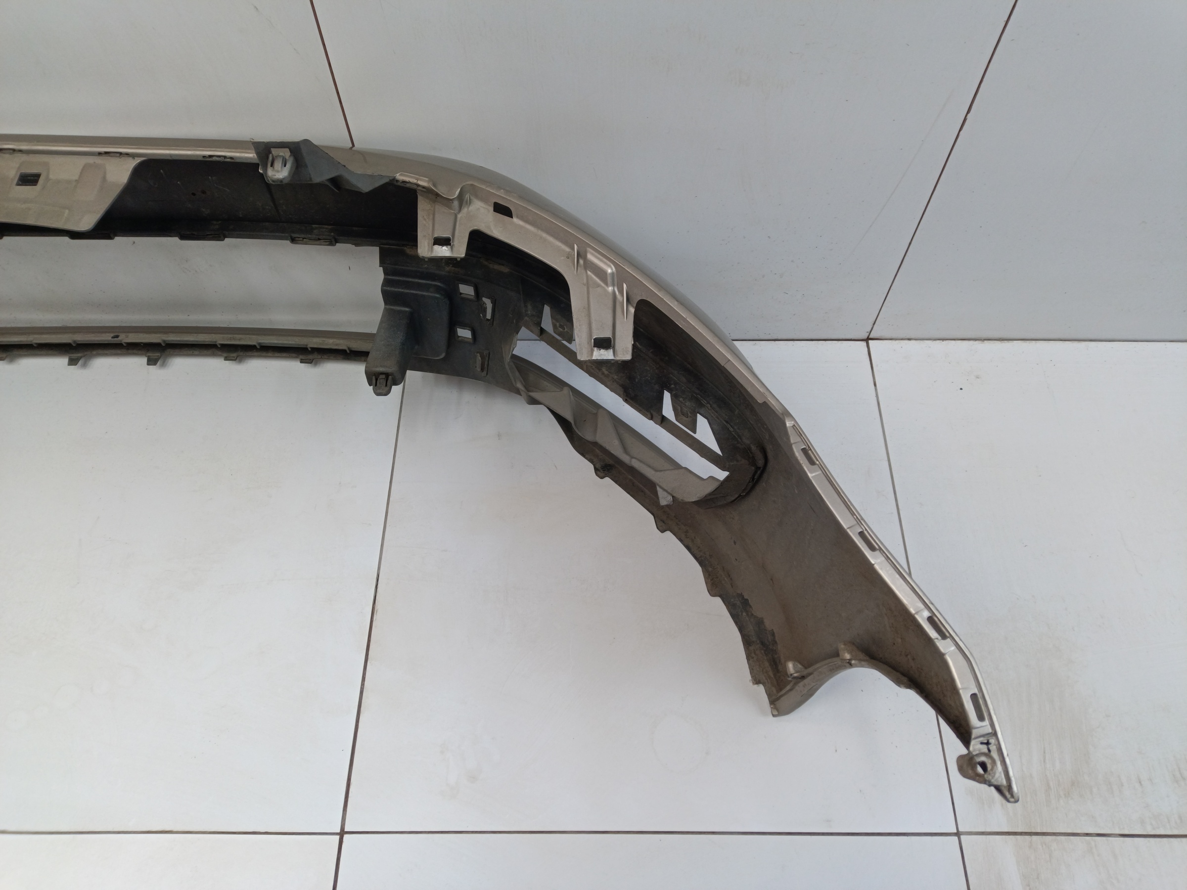 Бампер передний Volkswagen Polo 5 Sedan Restail