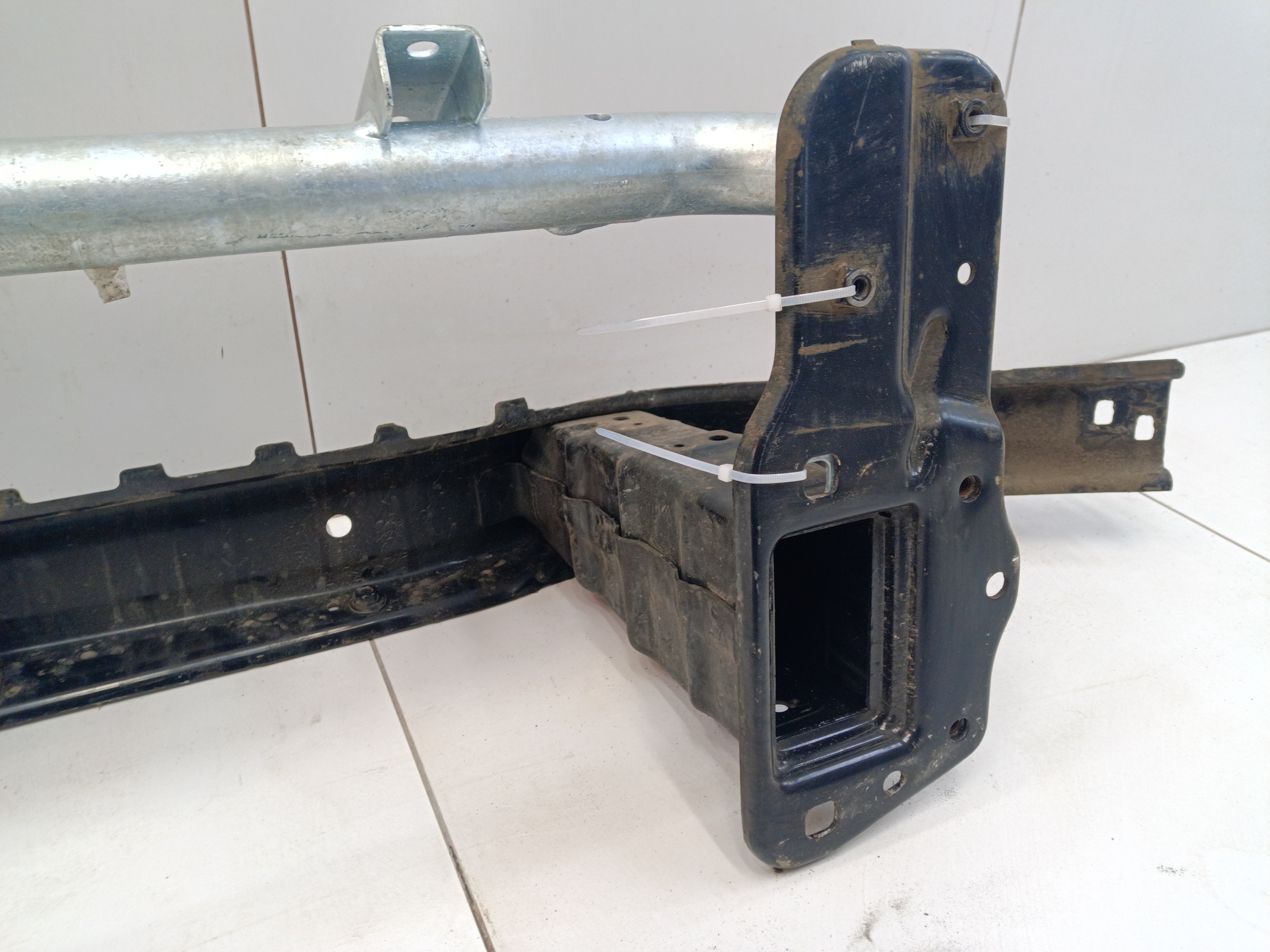 Усилитель переднего бампера Mercedes Benz GLE-klasse W166