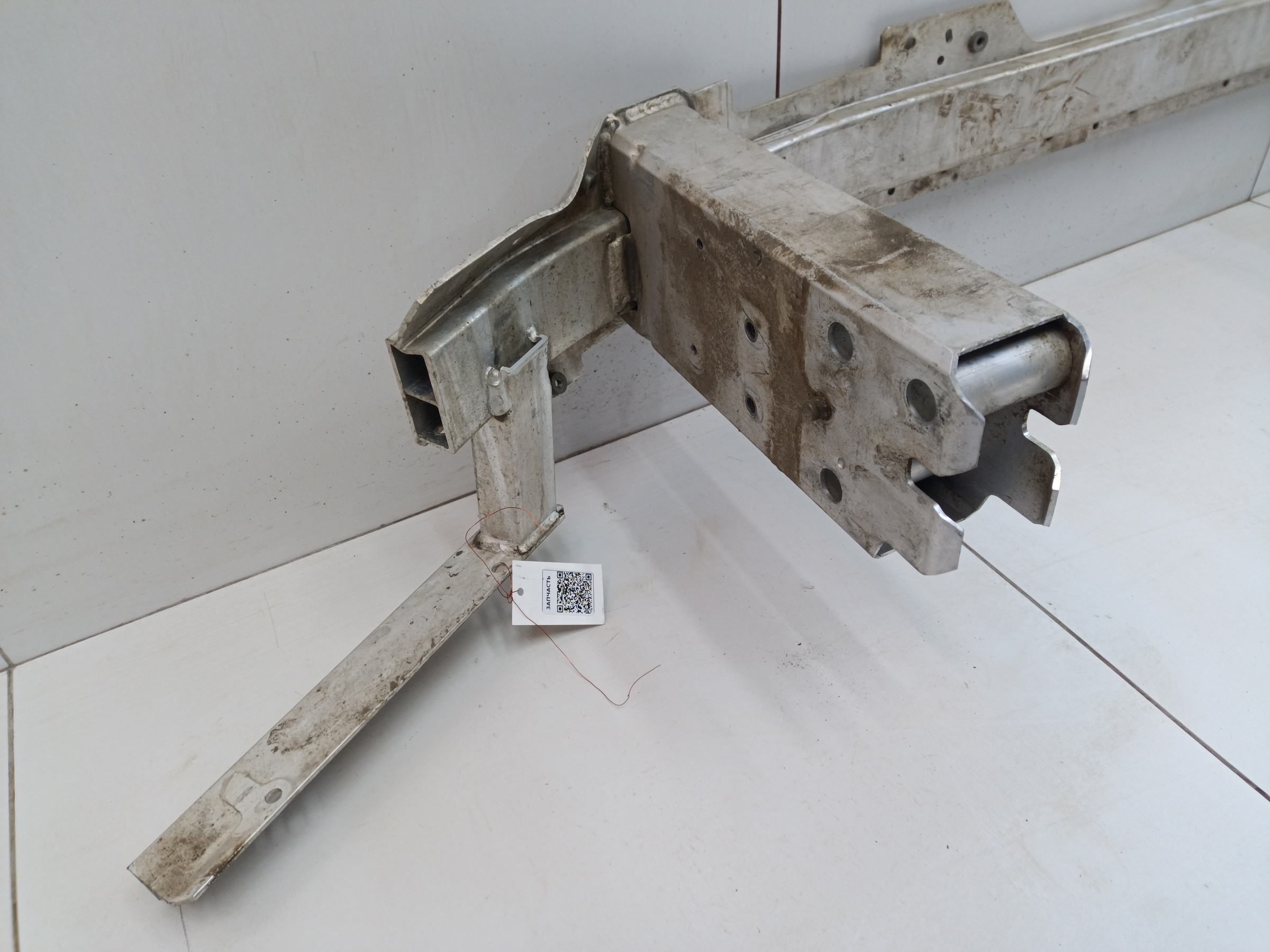 Усилитель переднего бампера BMW X7 G07