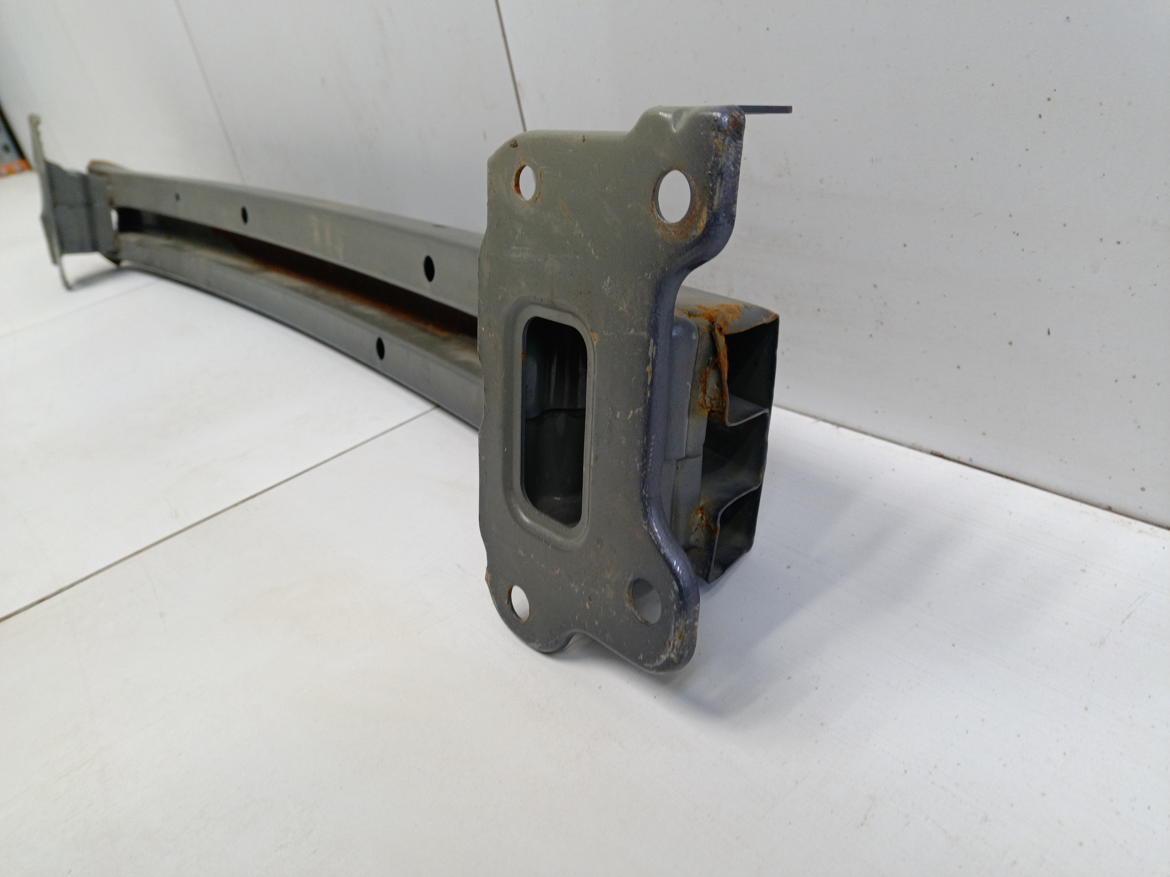 Усилитель переднего бампера Chery Tiggo 8 Pro Max