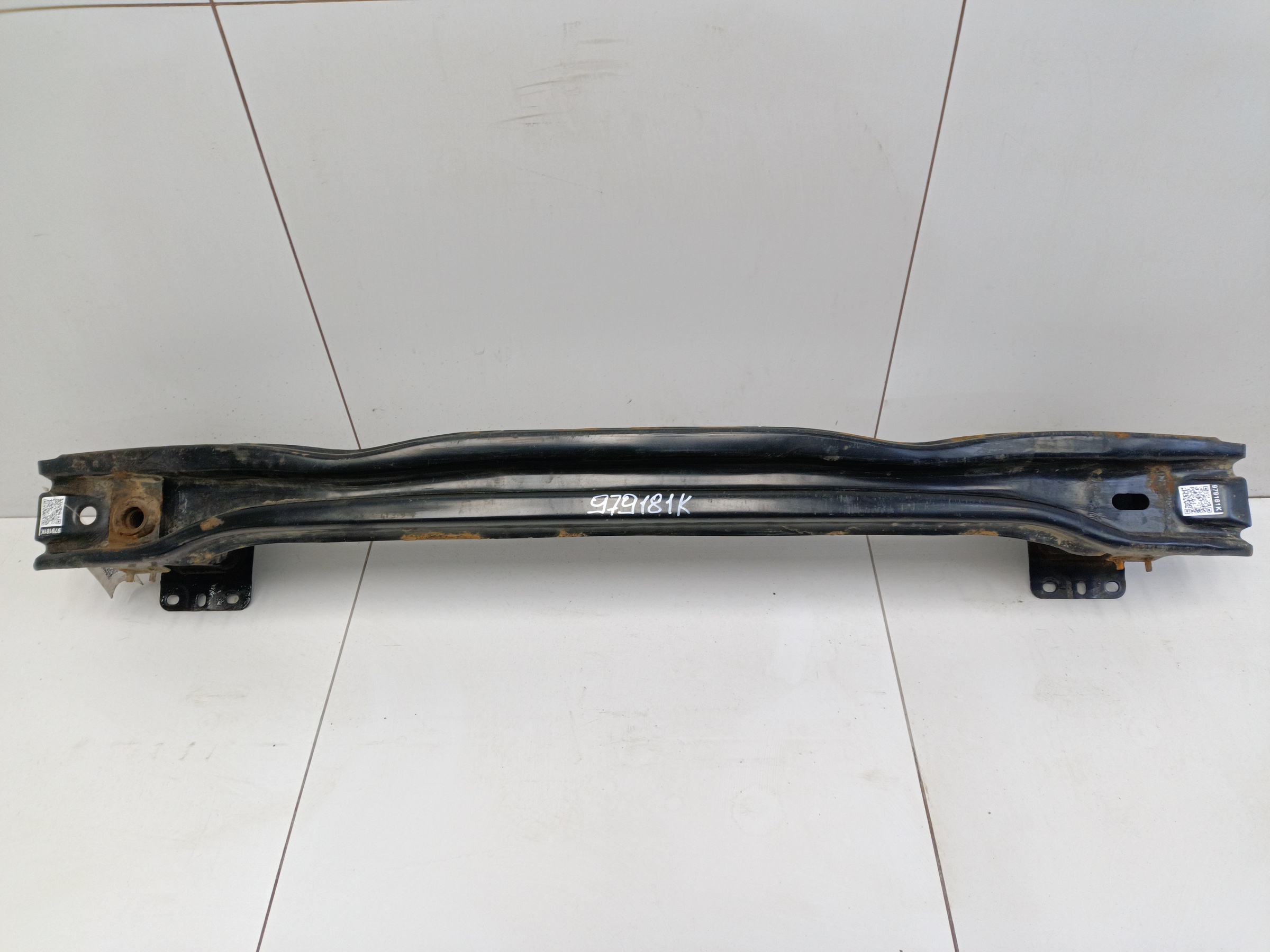 Усилитель заднего бампера Volkswagen Tiguan 2