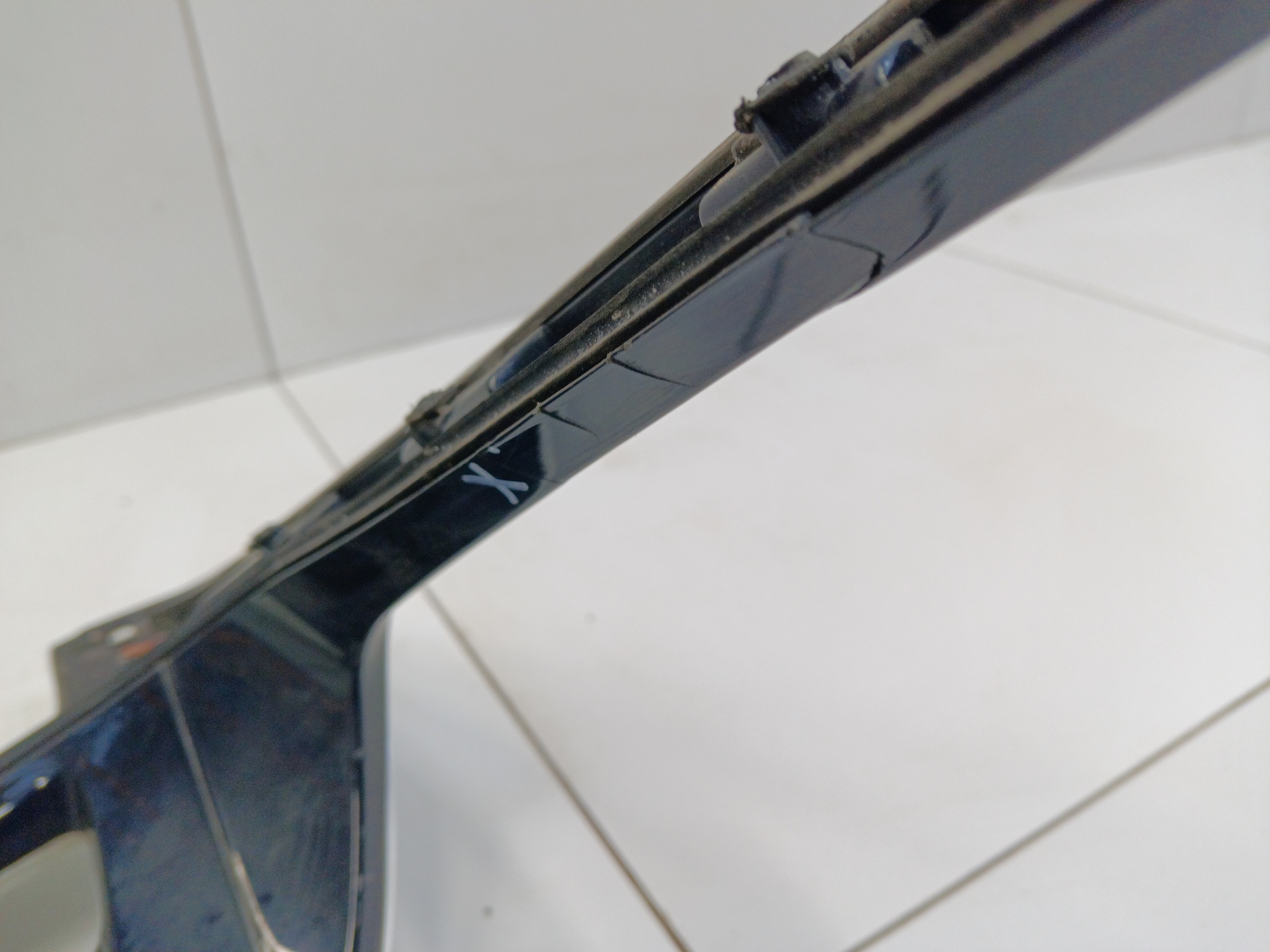 Спойлер крышки багажника Geely Coolray