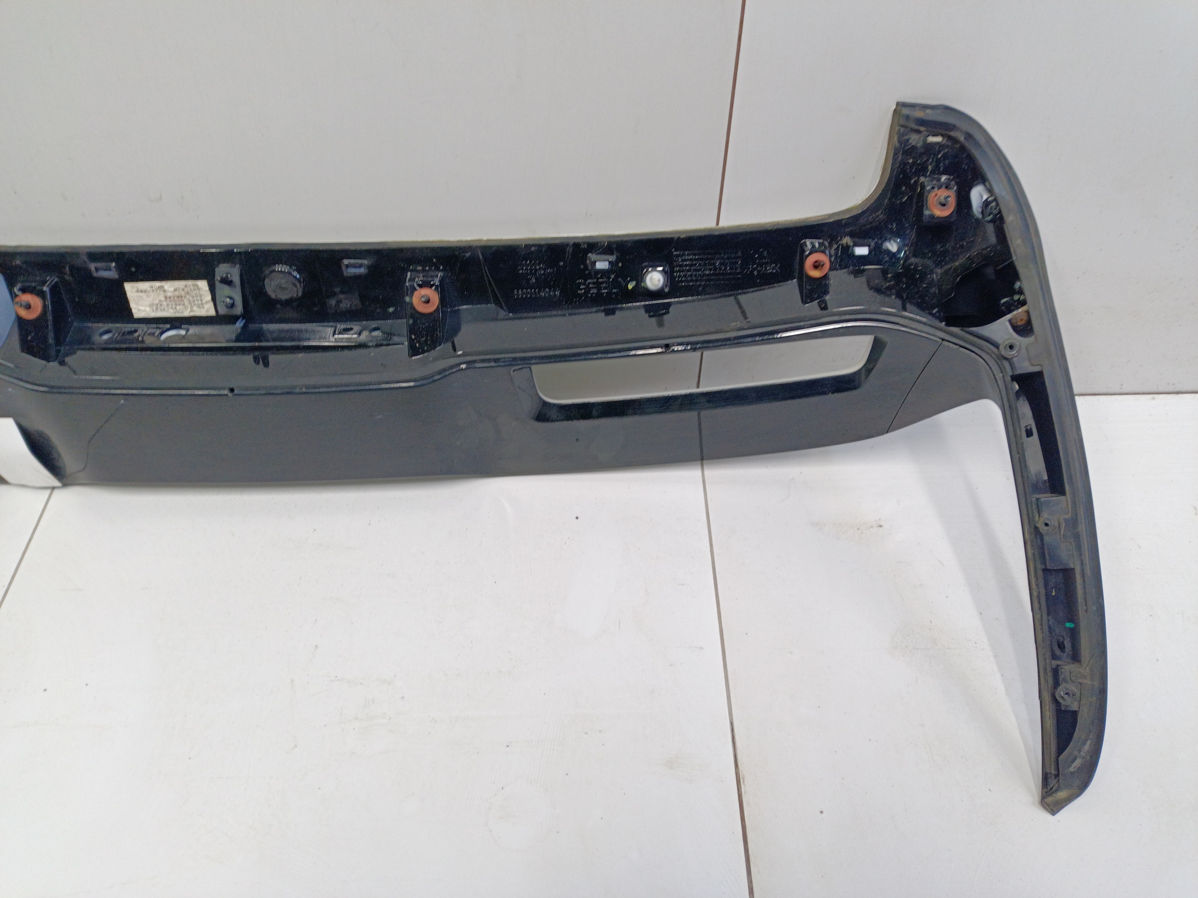 Спойлер крышки багажника Geely Coolray