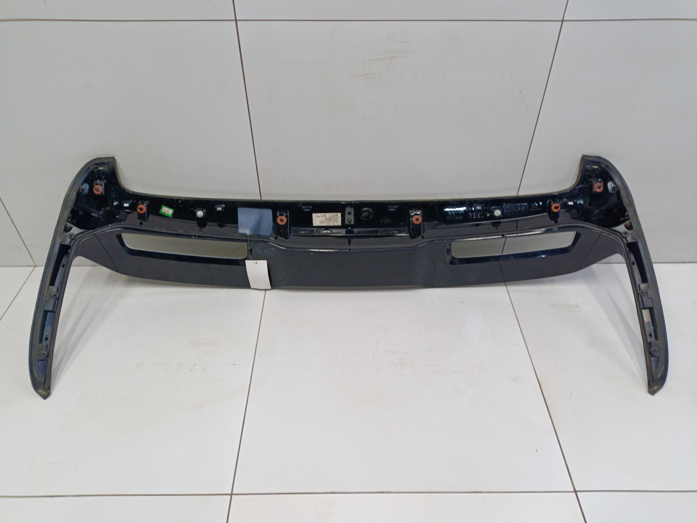 Спойлер крышки багажника Geely Coolray