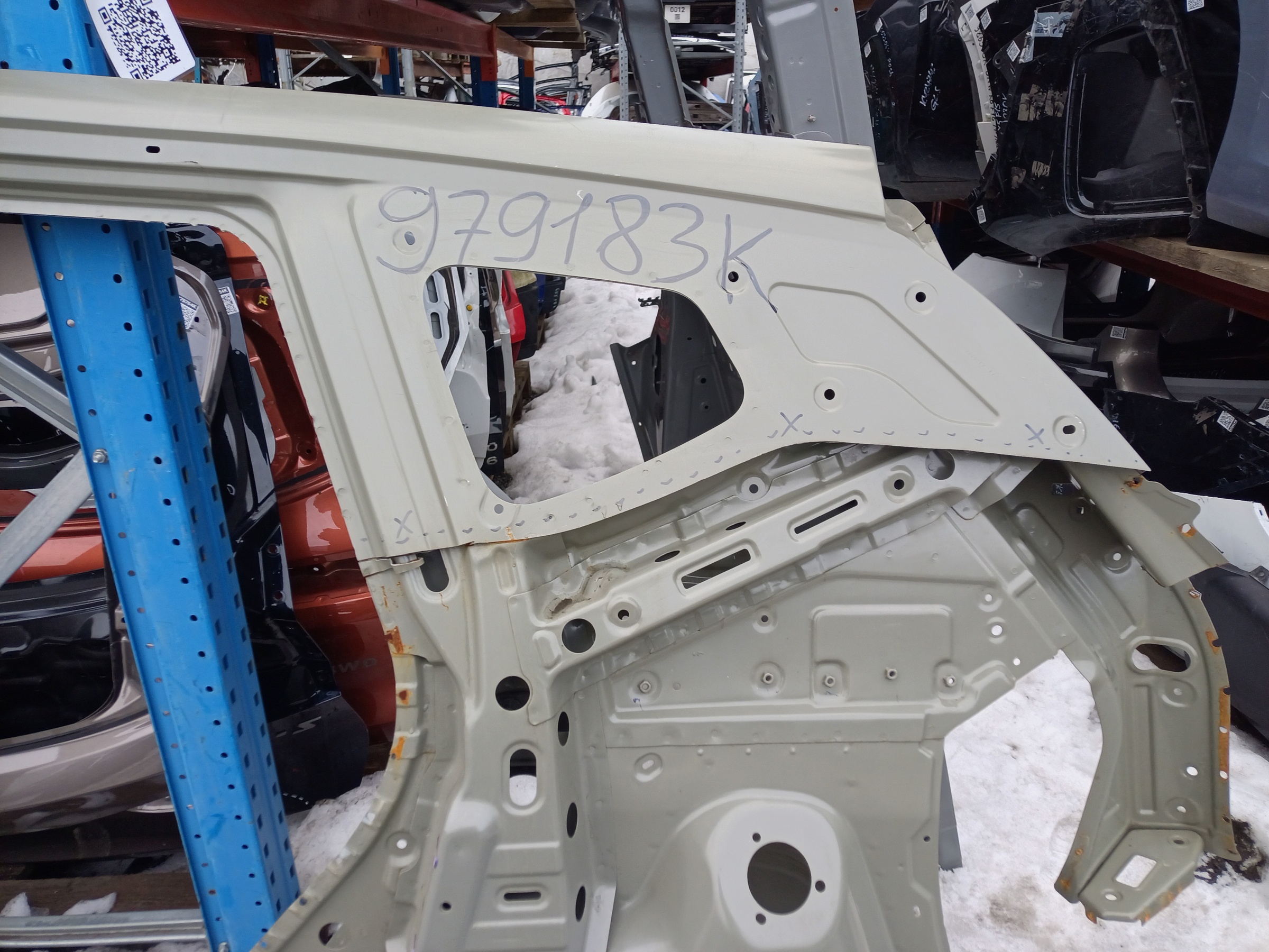 Панель кузова боковая левая Chery Tiggo 7 Pro