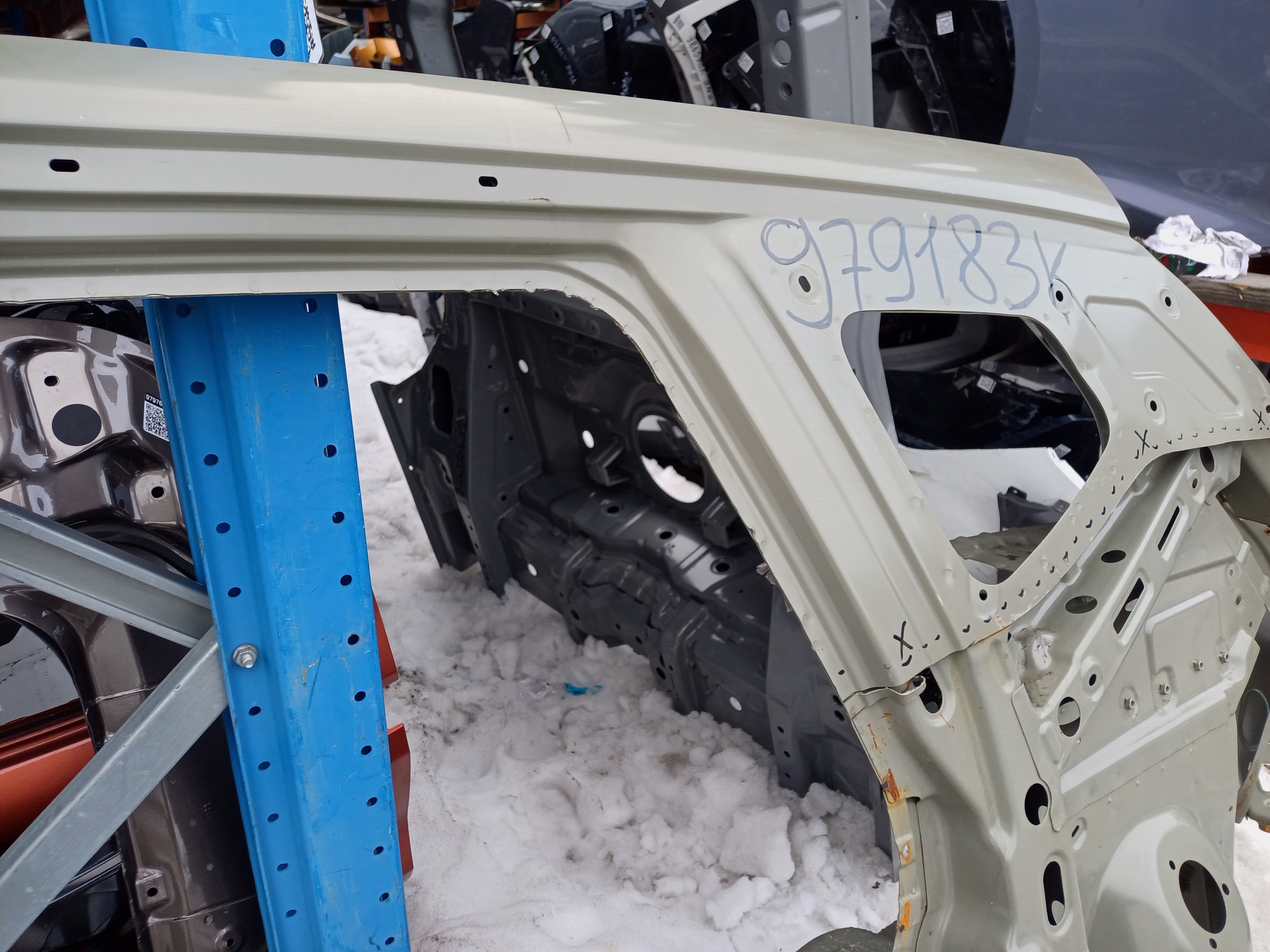 Панель кузова боковая левая Chery Tiggo 7 Pro