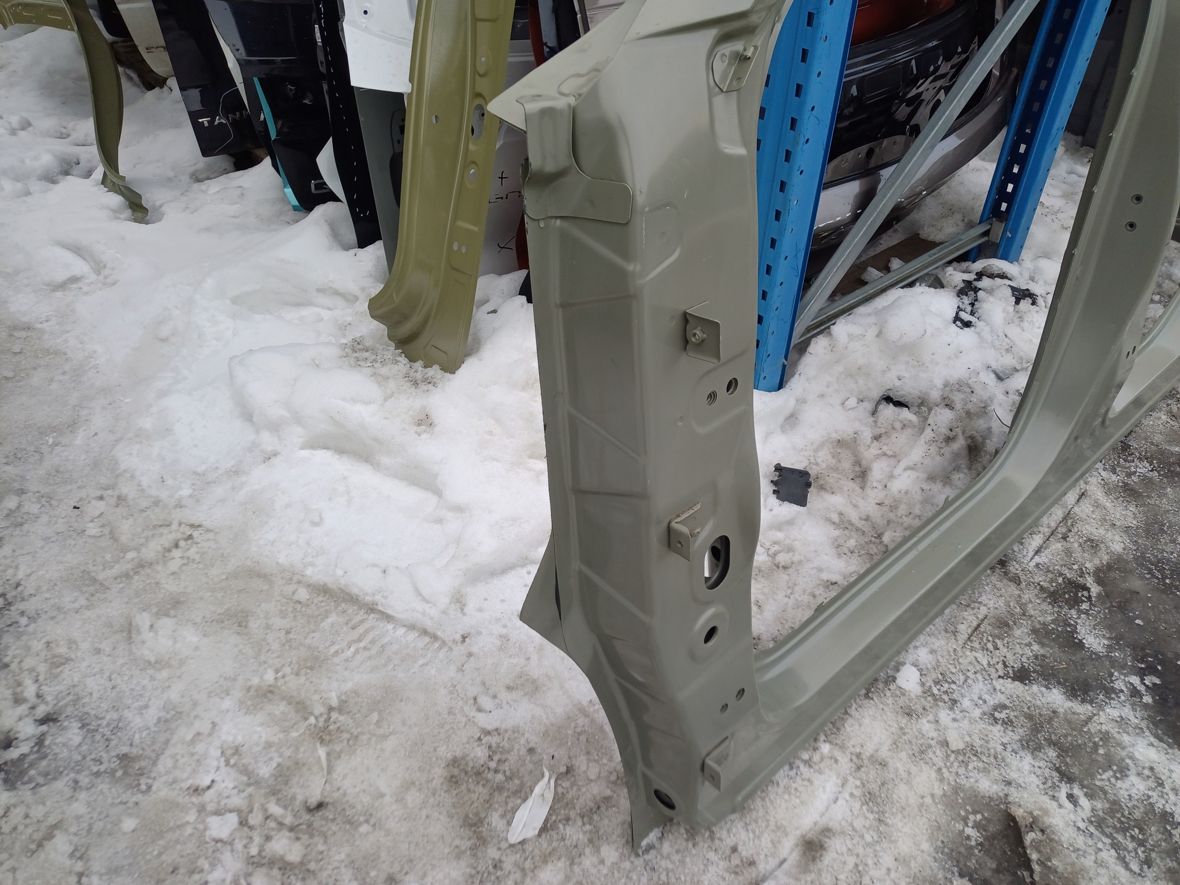 Панель кузова боковая левая Chery Tiggo 7 Pro