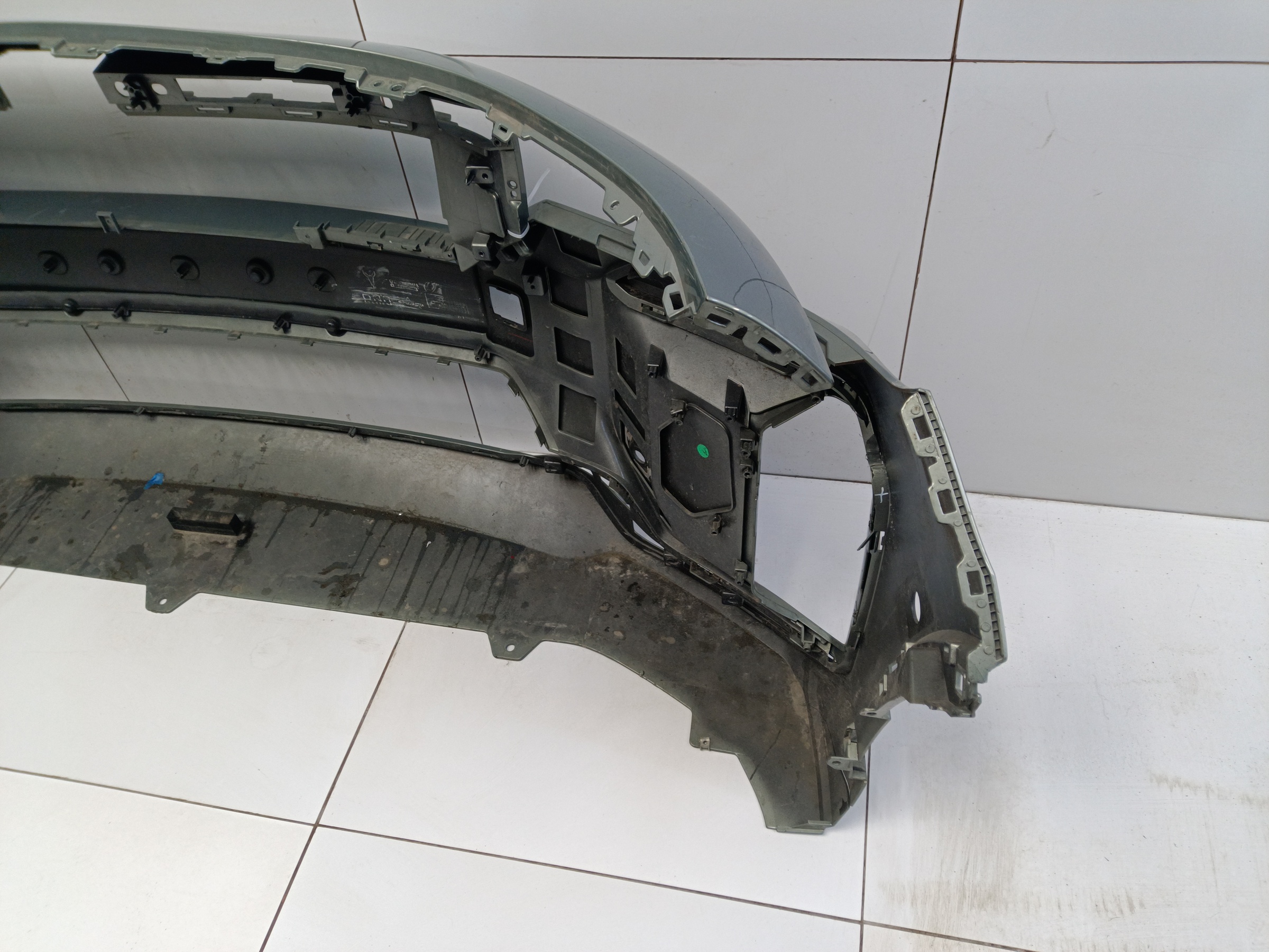 Бампер передний Voyah Free Restail