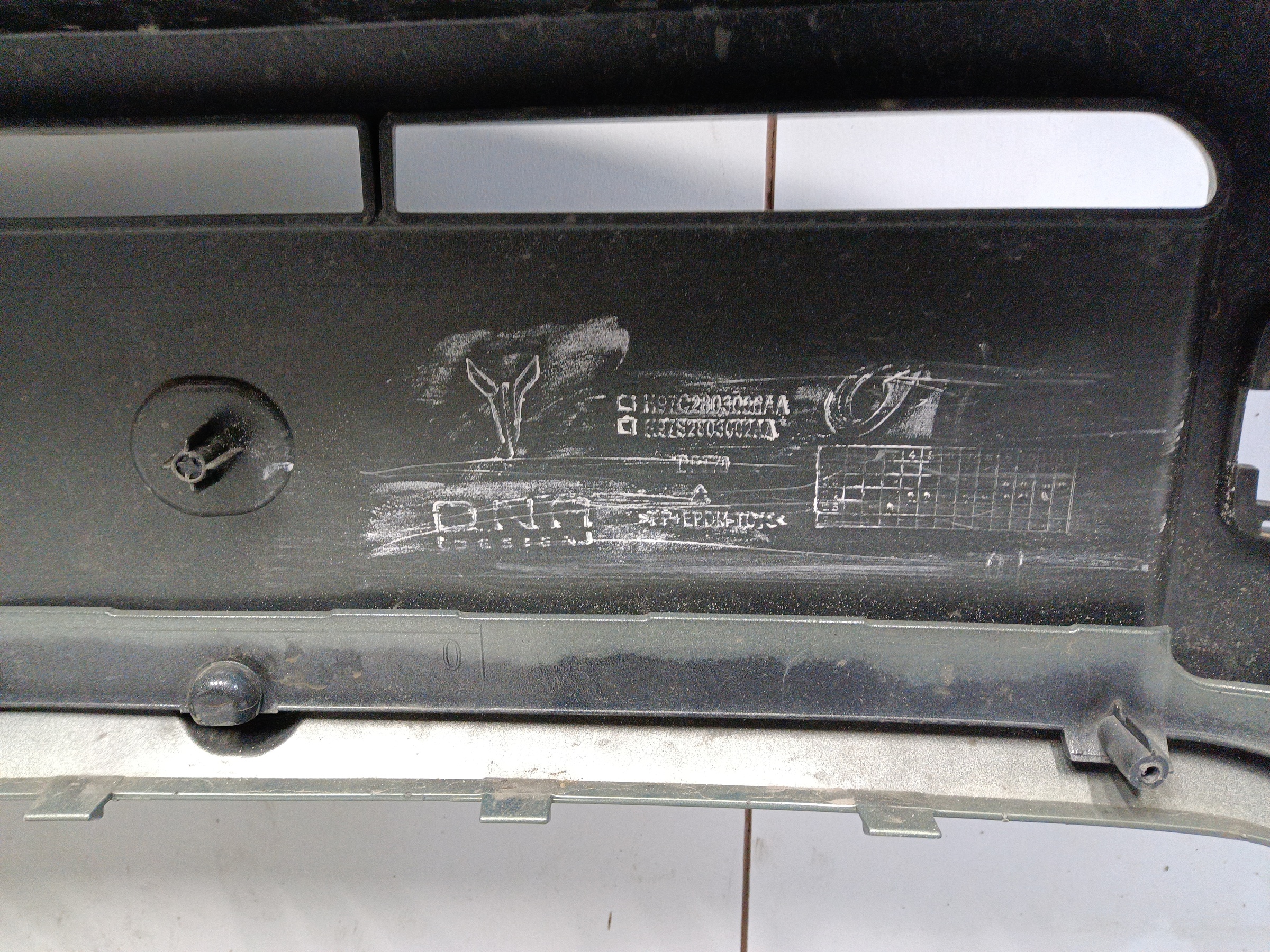 Бампер передний Voyah Free Restail