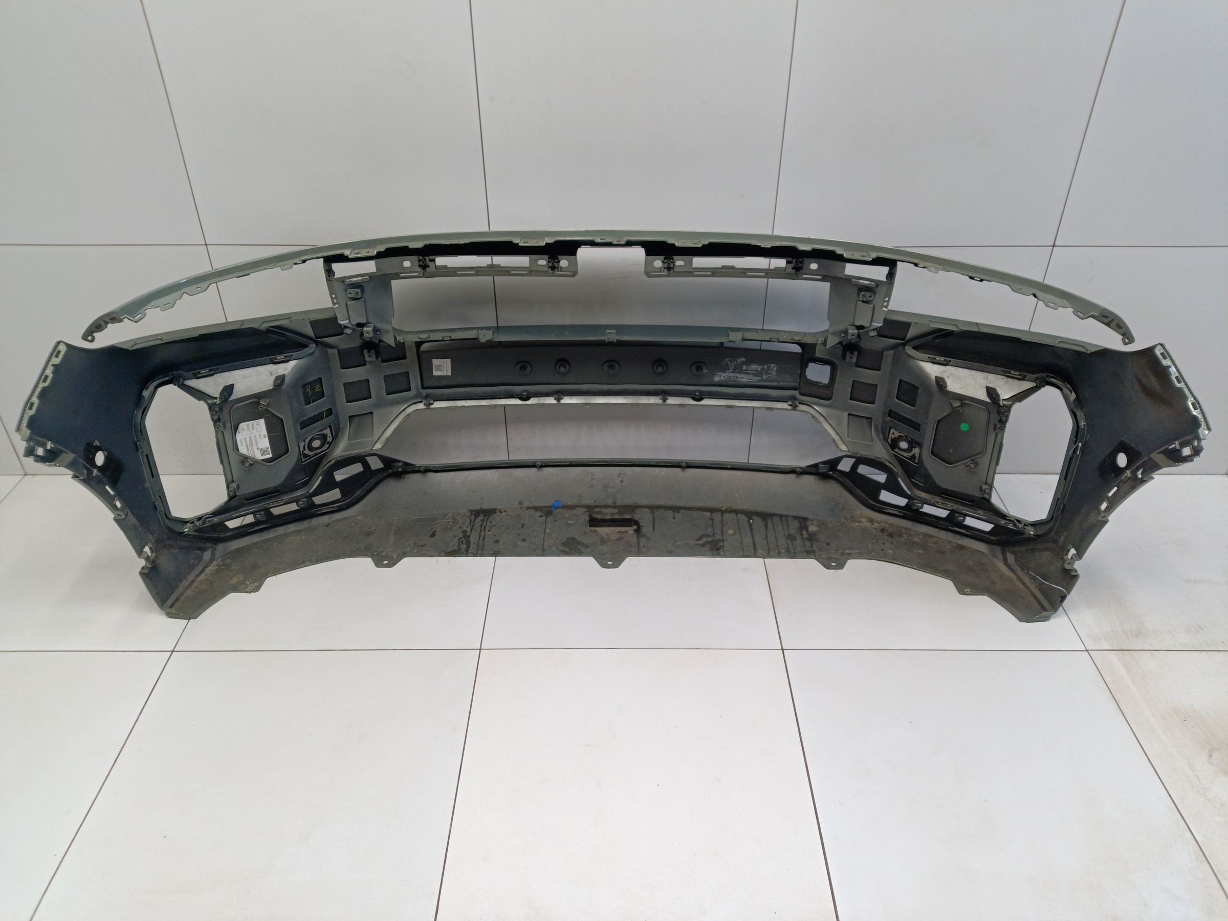 Бампер передний Voyah Free Restail