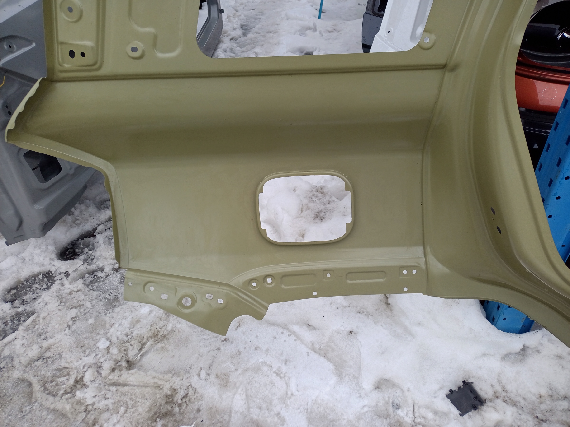 Панель кузова боковая левая Haval H3