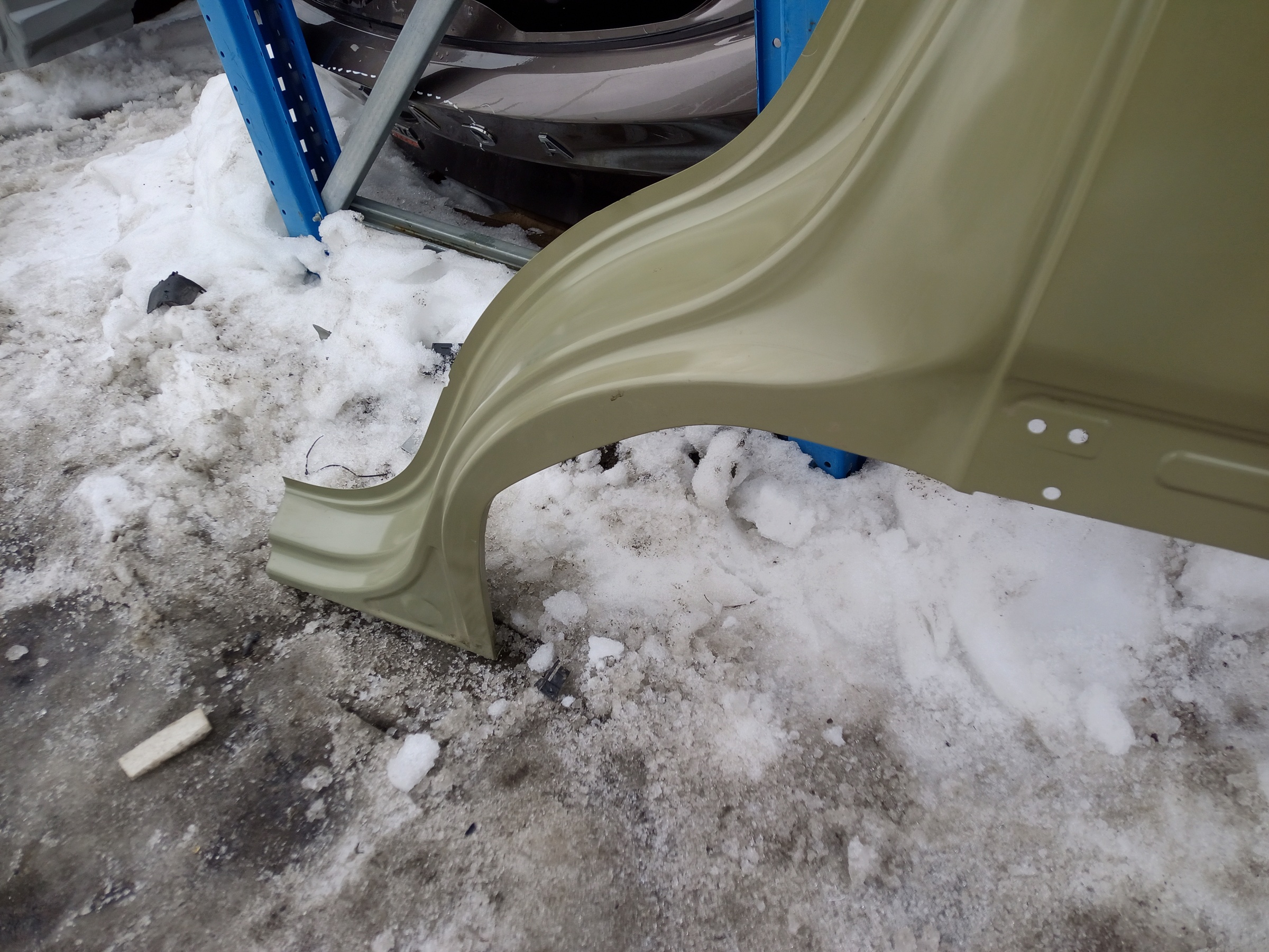 Панель кузова боковая левая Haval H3