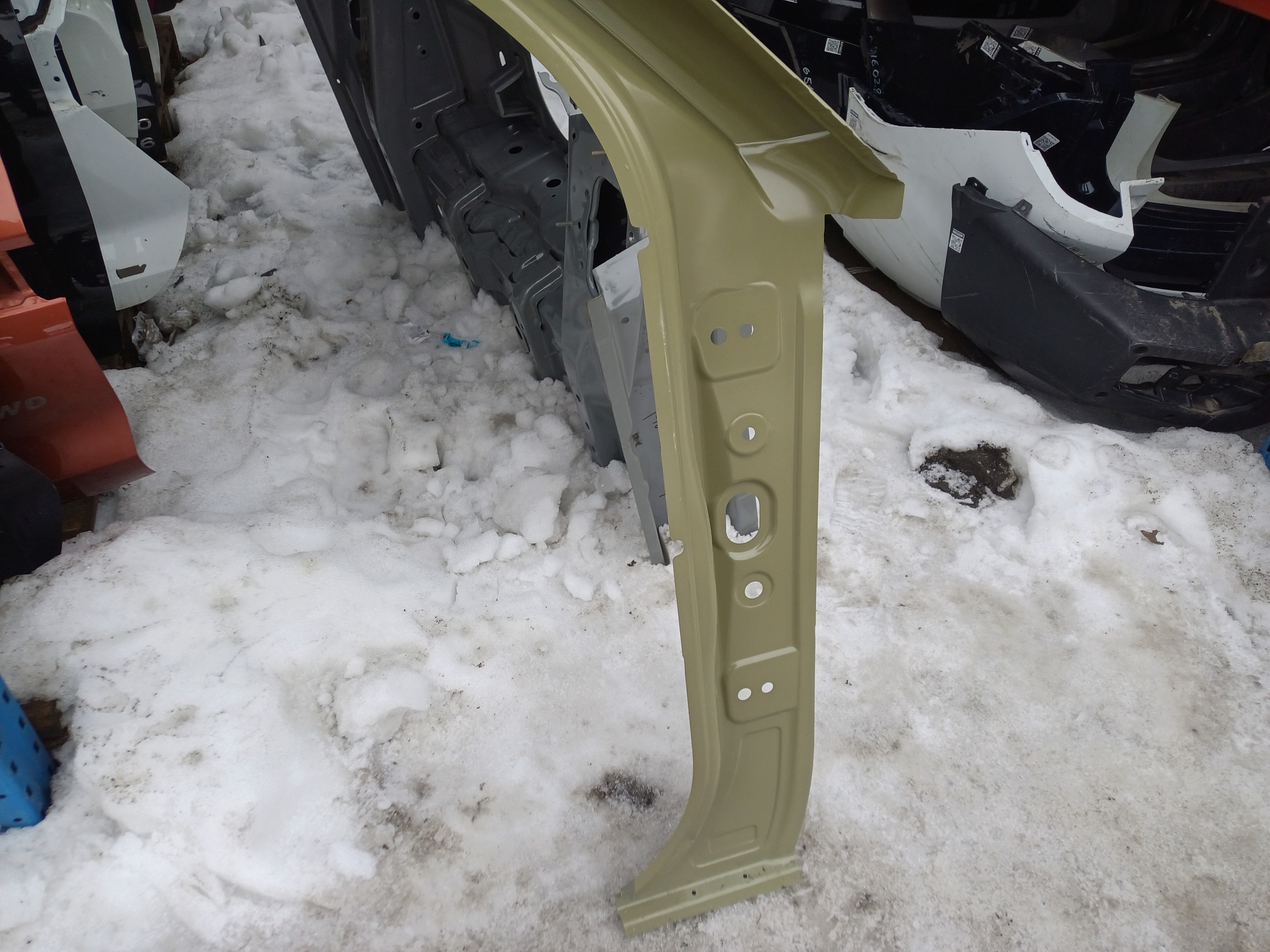 Панель кузова боковая левая Haval H3