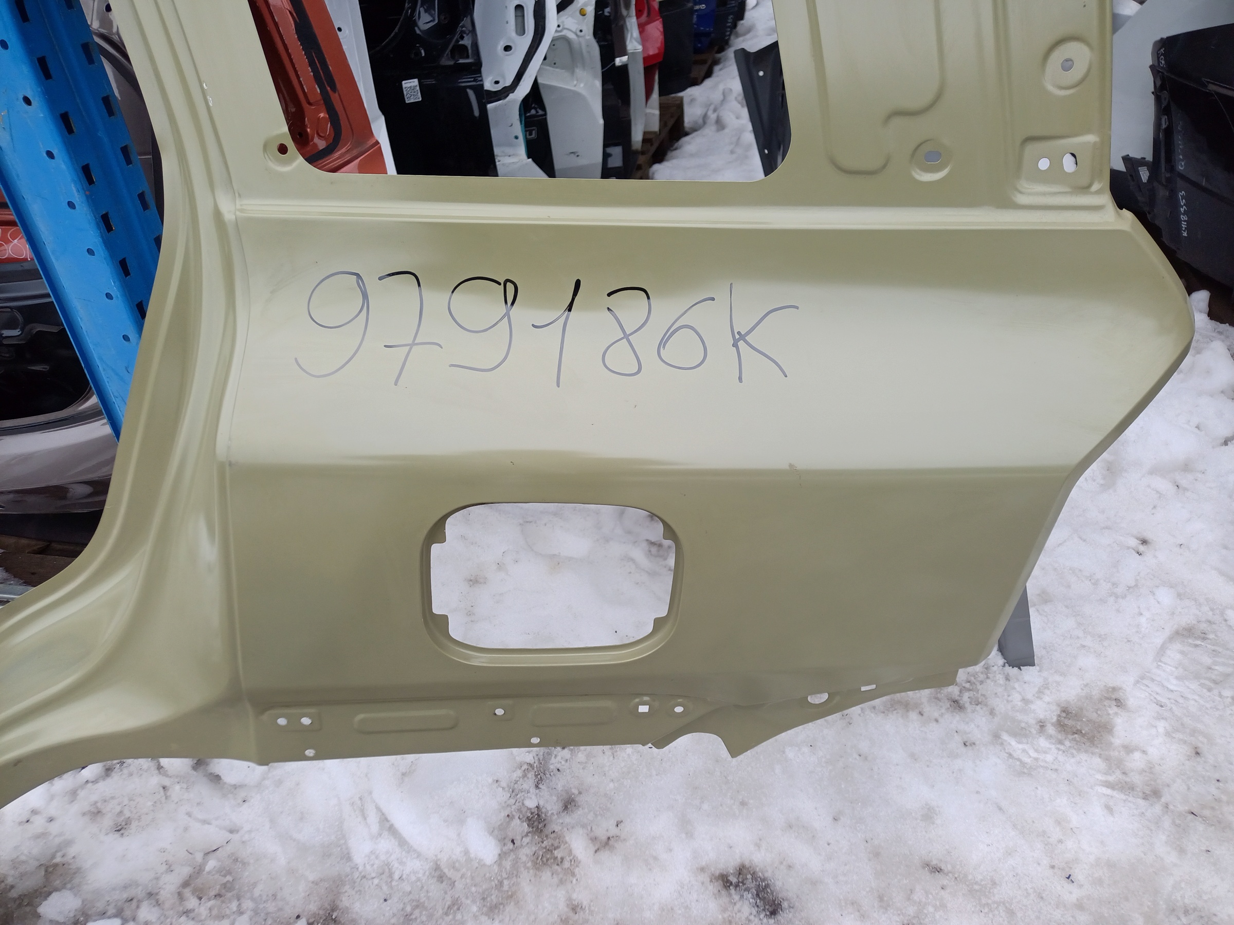 Панель кузова боковая левая Haval H3